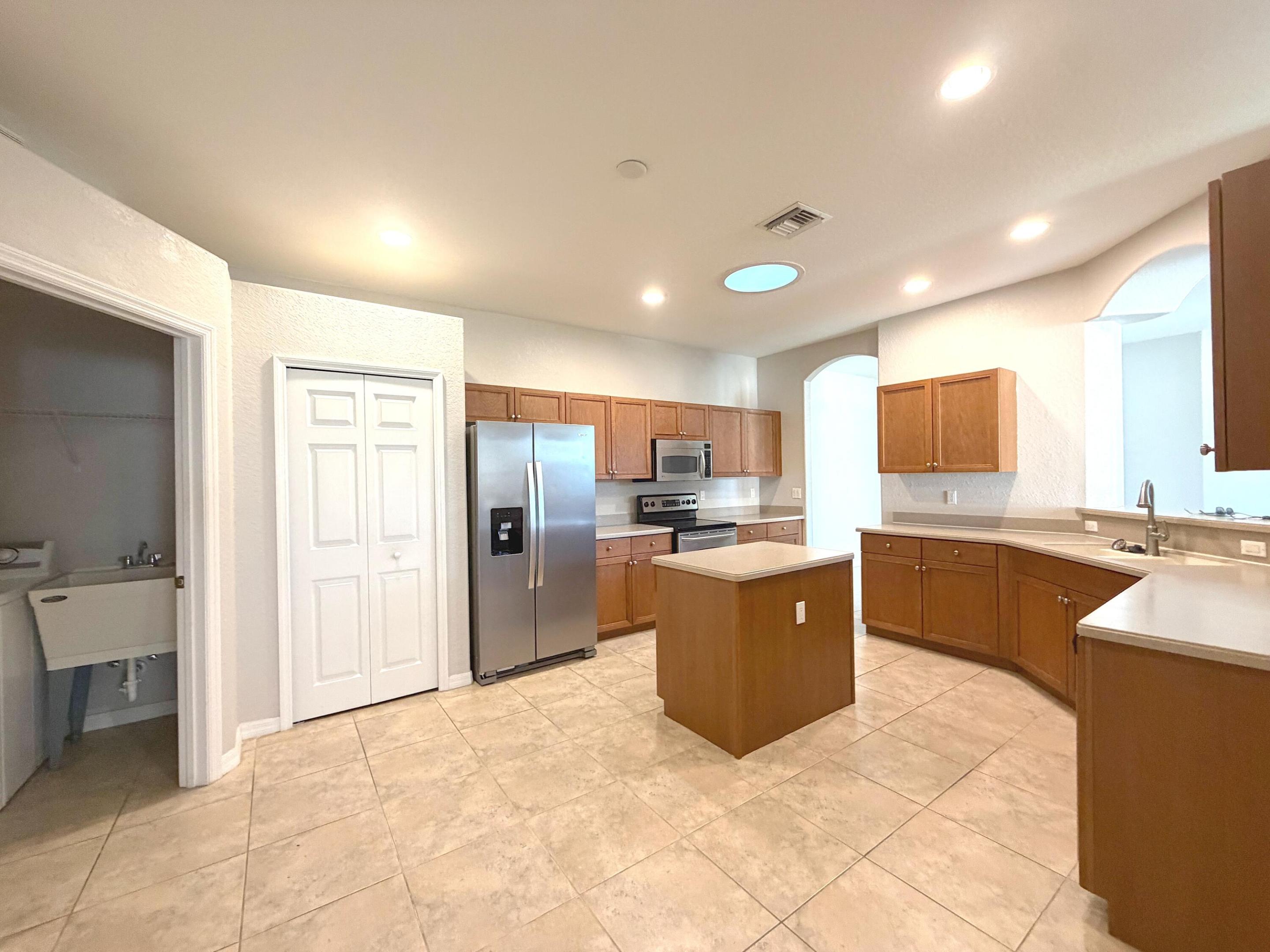 434 N Tangerine Square Sw Property Photo 6
