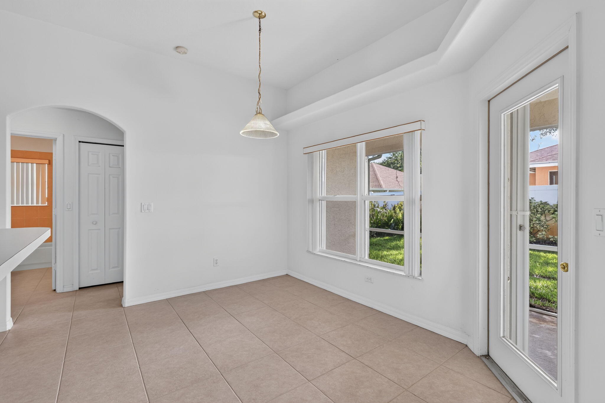 8253 Sand Pine Circle Property Photo 15