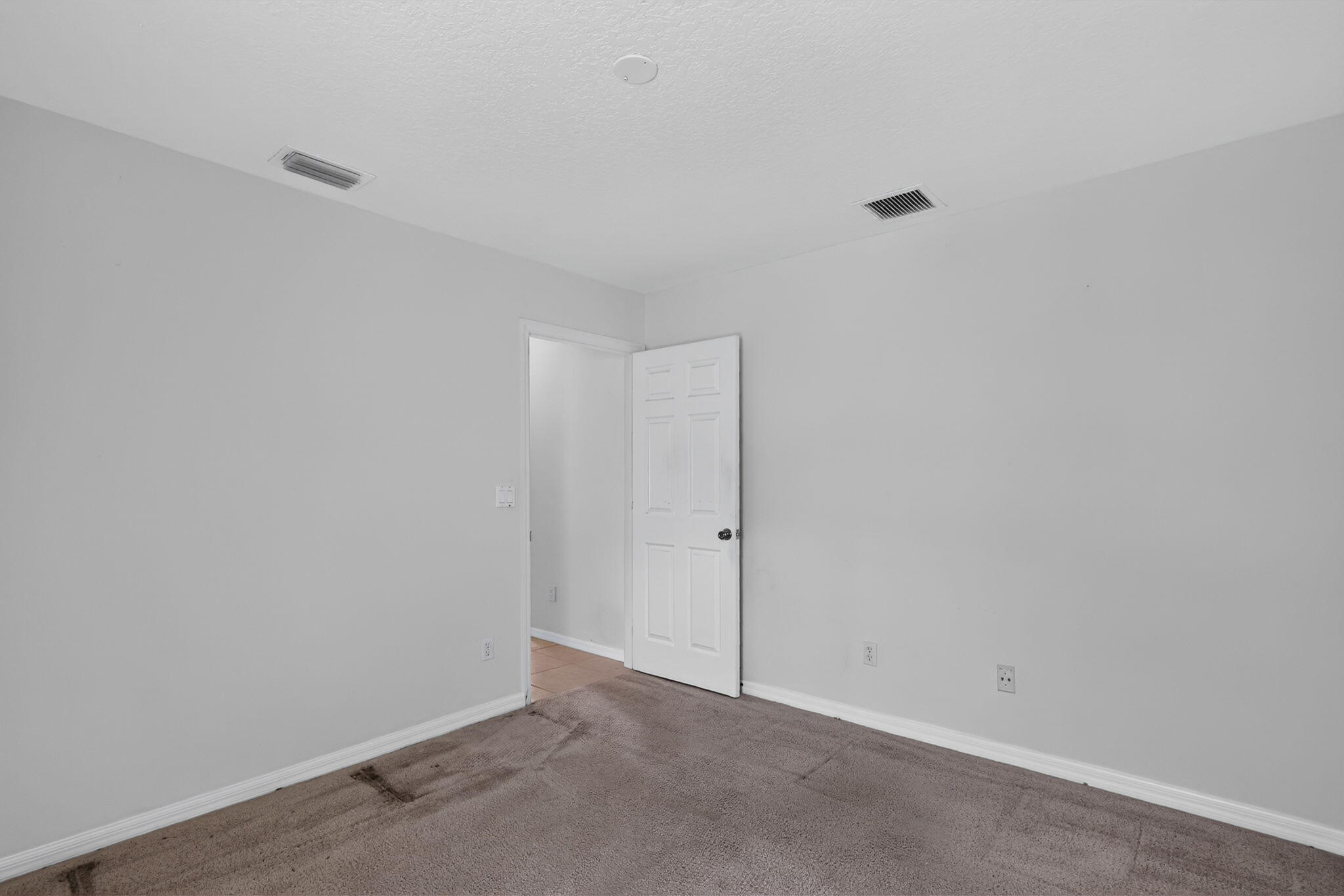 8253 Sand Pine Circle Property Photo 29