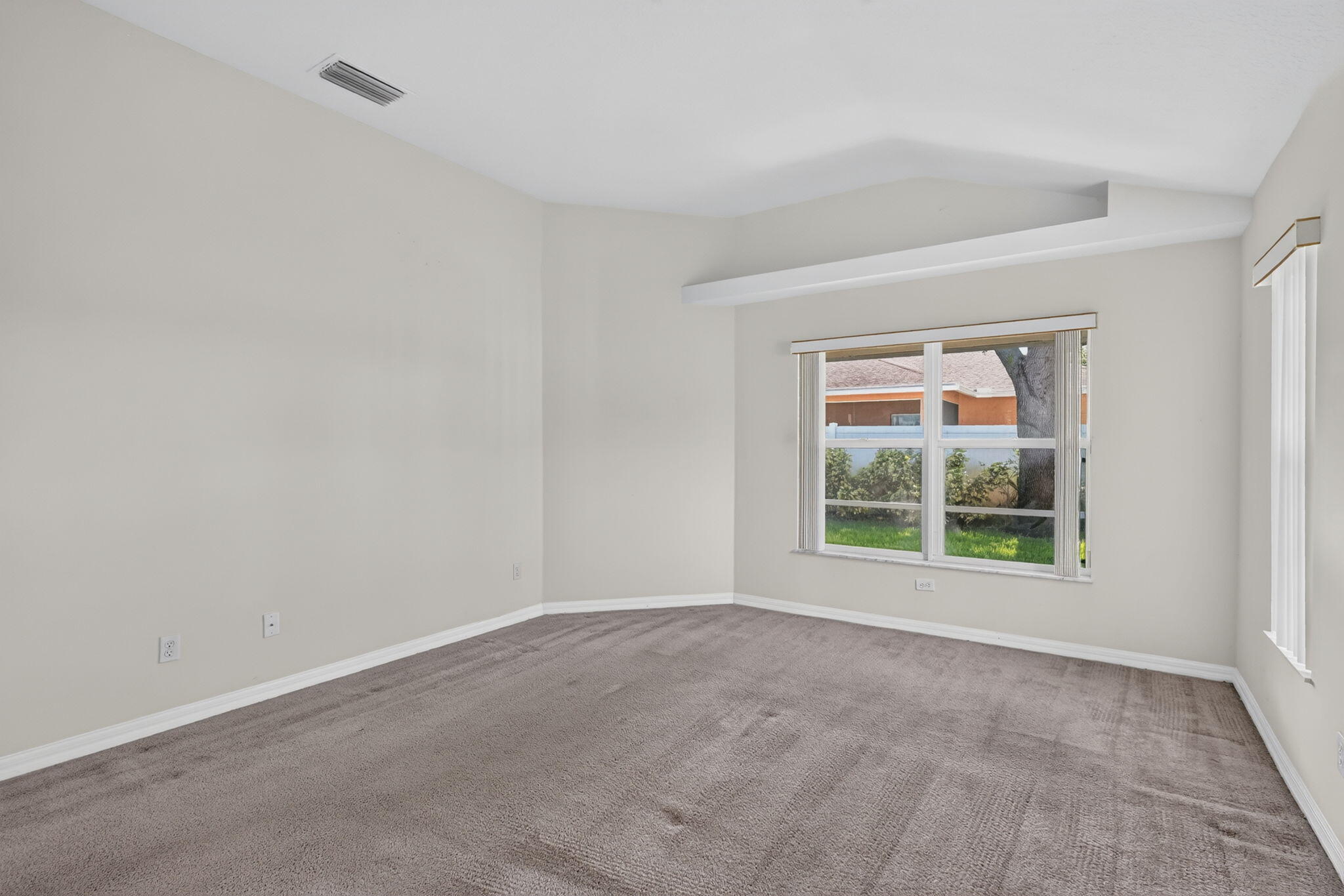 8253 Sand Pine Circle Property Photo 31