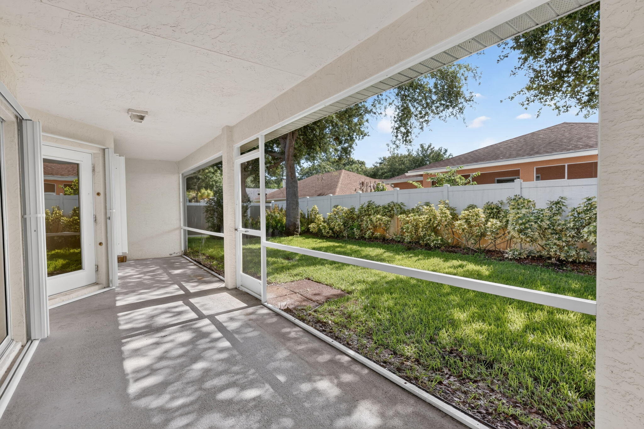 8253 Sand Pine Circle Property Photo 40