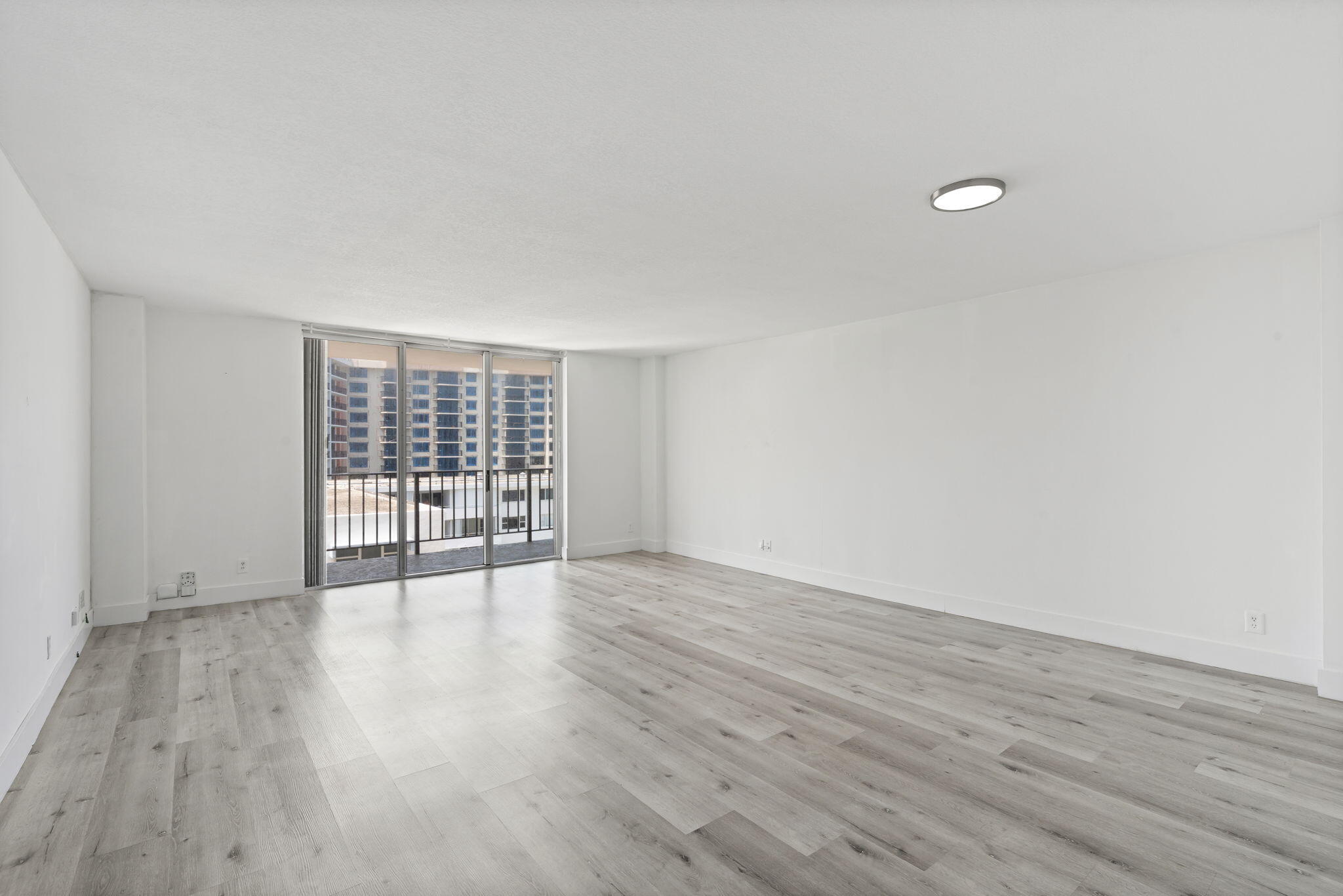 1900 S Ocean Boulevard 10j Property Photo 14