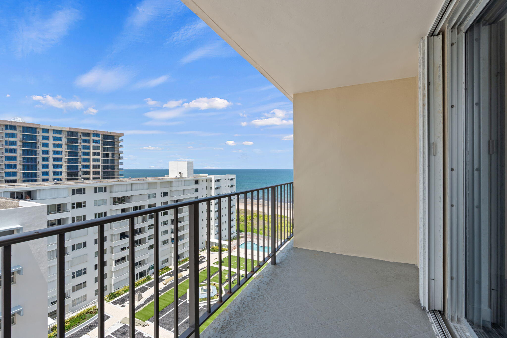 1900 S Ocean Boulevard 10j Property Photo 15