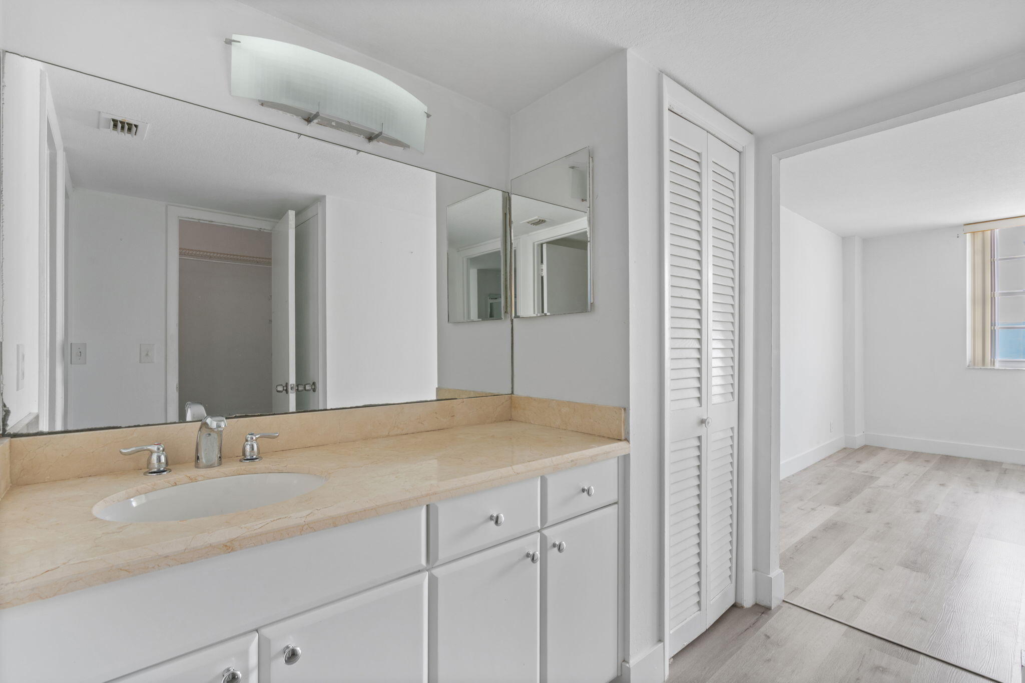 1900 S Ocean Boulevard 10j Property Photo 23
