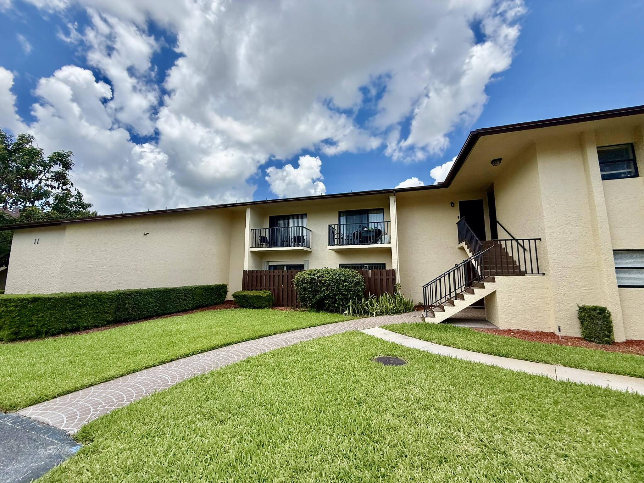 2050 Oleander Boulevard 11-103 Property Photo 1