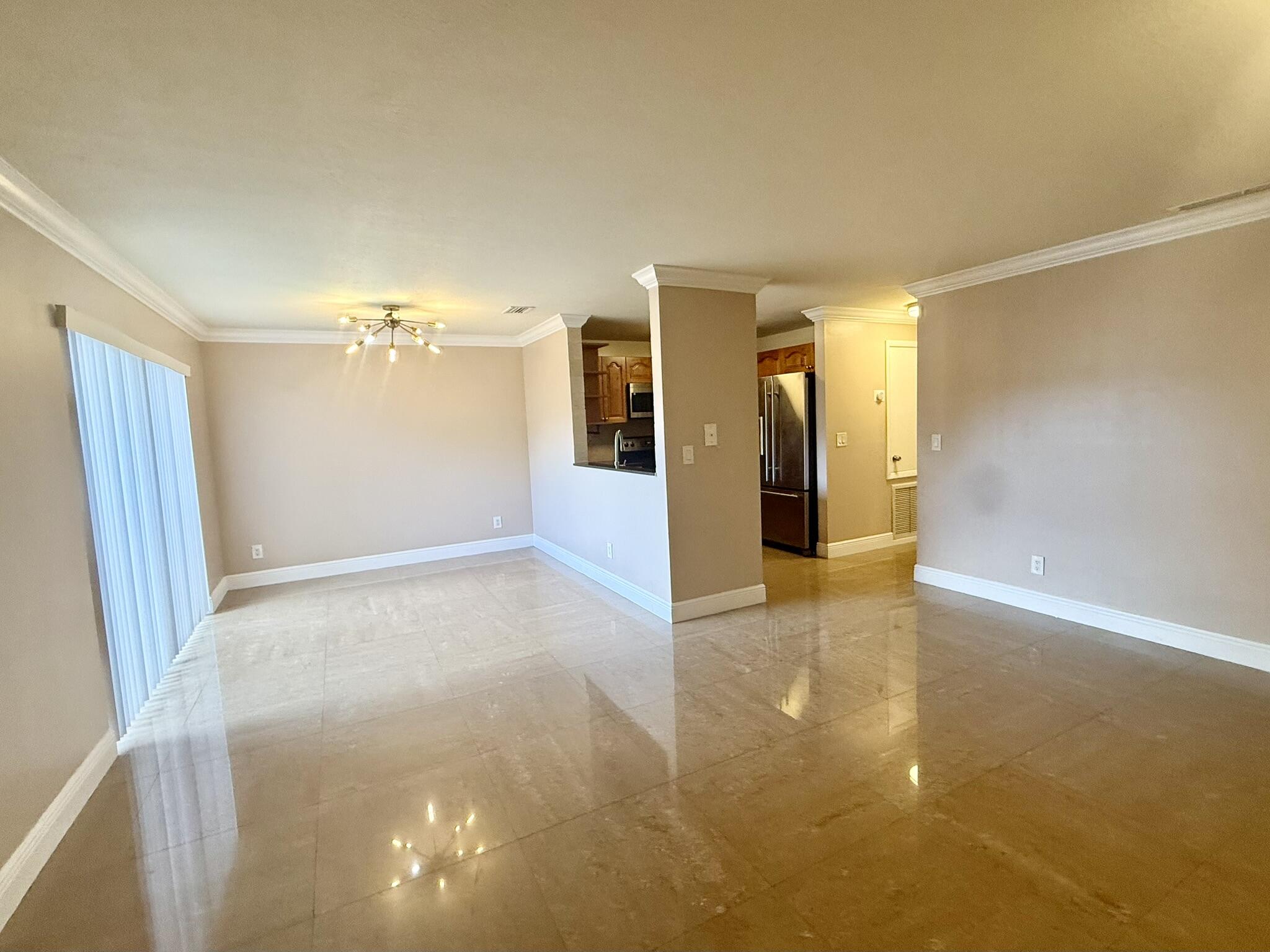 2050 Oleander Boulevard 11-103 Property Photo 4