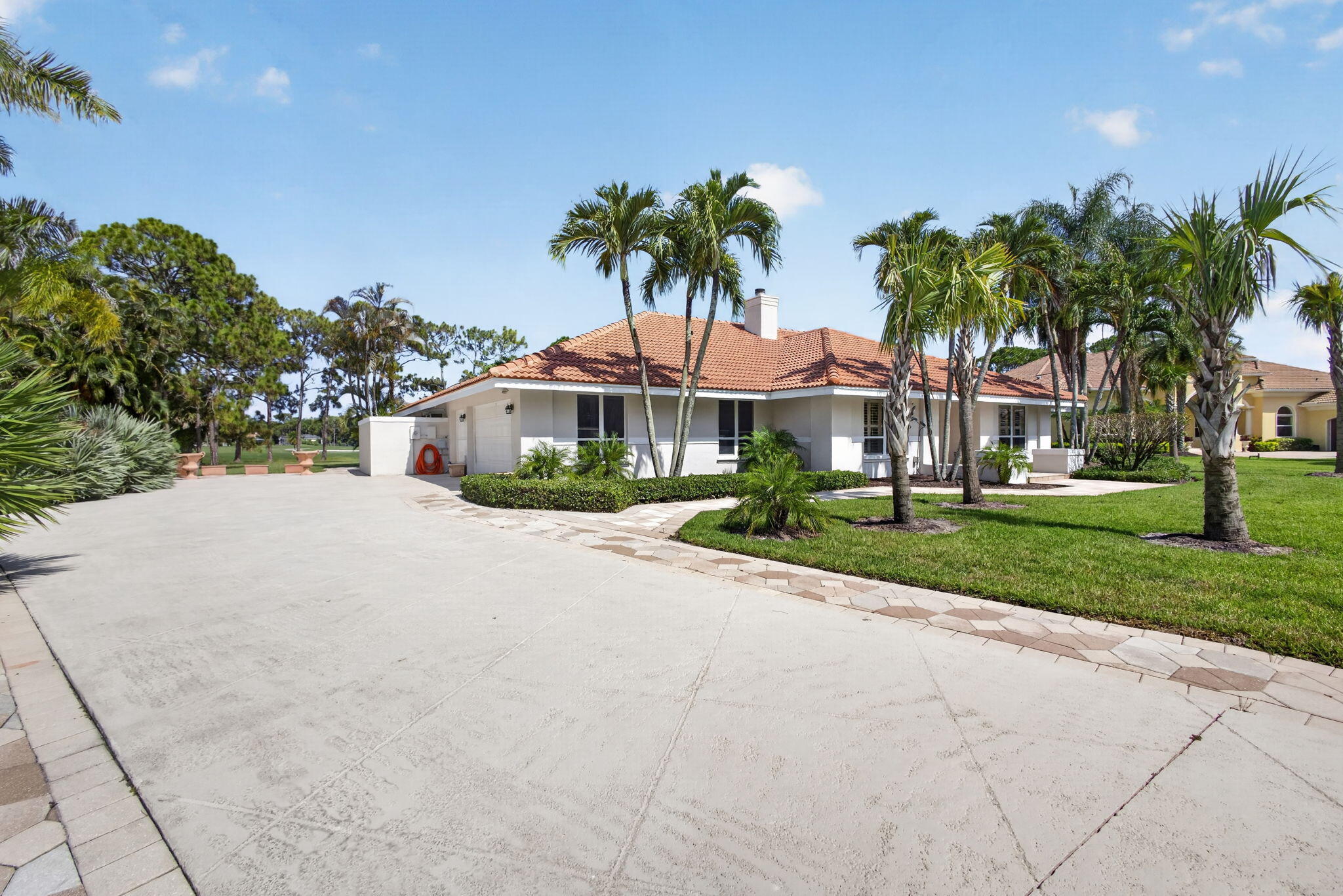 11866 Keswick Way Property Photo 8