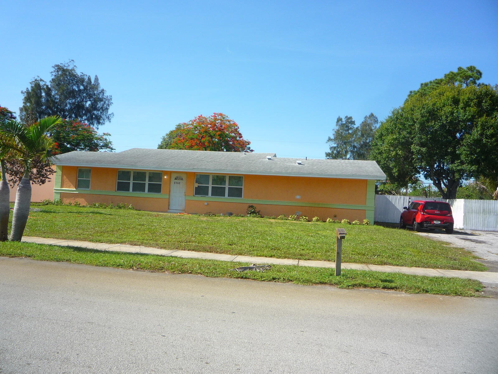 2162 Nw 28th Street Property Photo 2