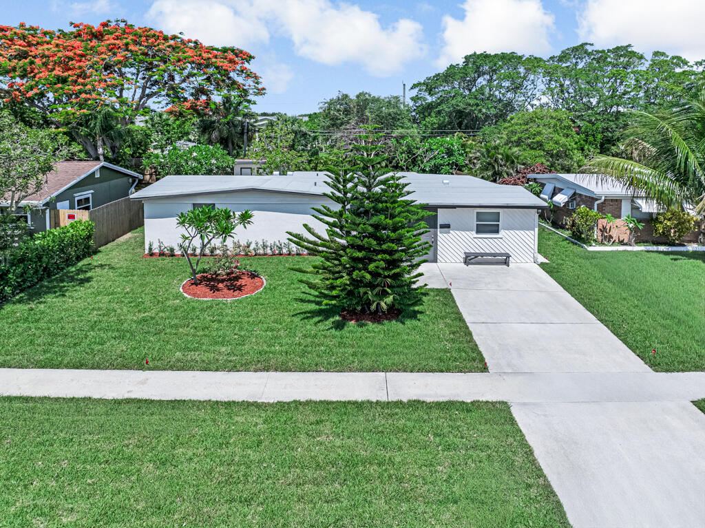 12063 Acapulco Avenue Property Photo 14