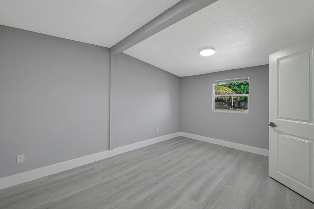 12063 Acapulco Avenue Property Photo 48