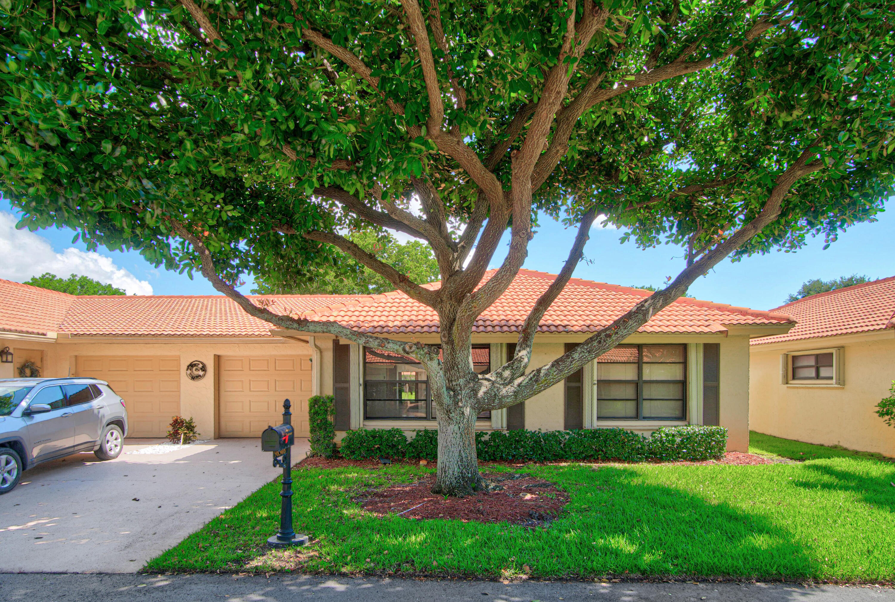 9830 Bischofia Tree Way Property Photo 1