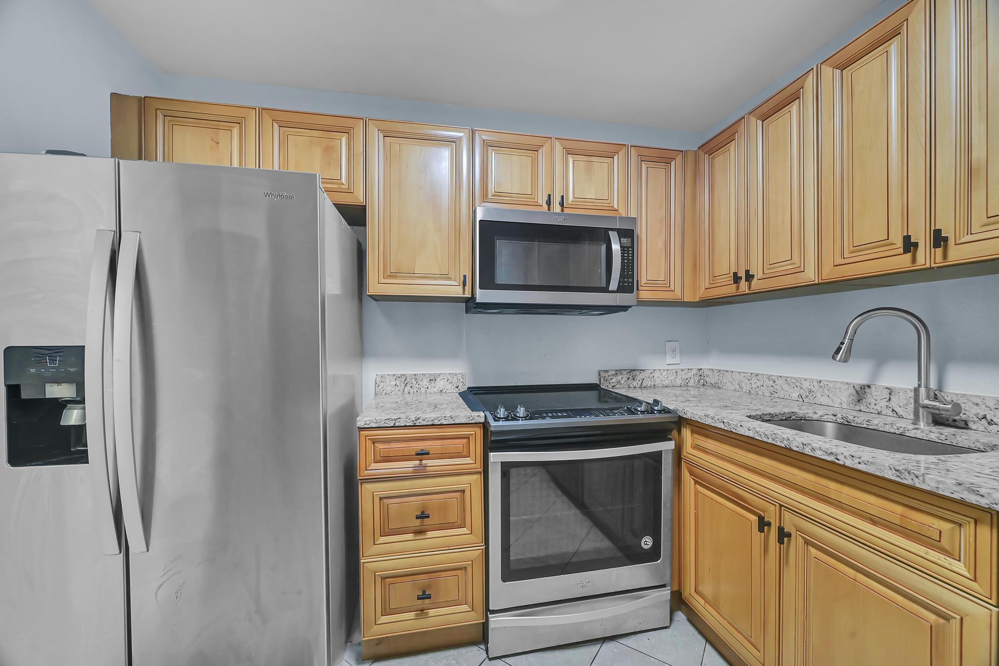 134 S Cypress Road 425 Property Photo 29