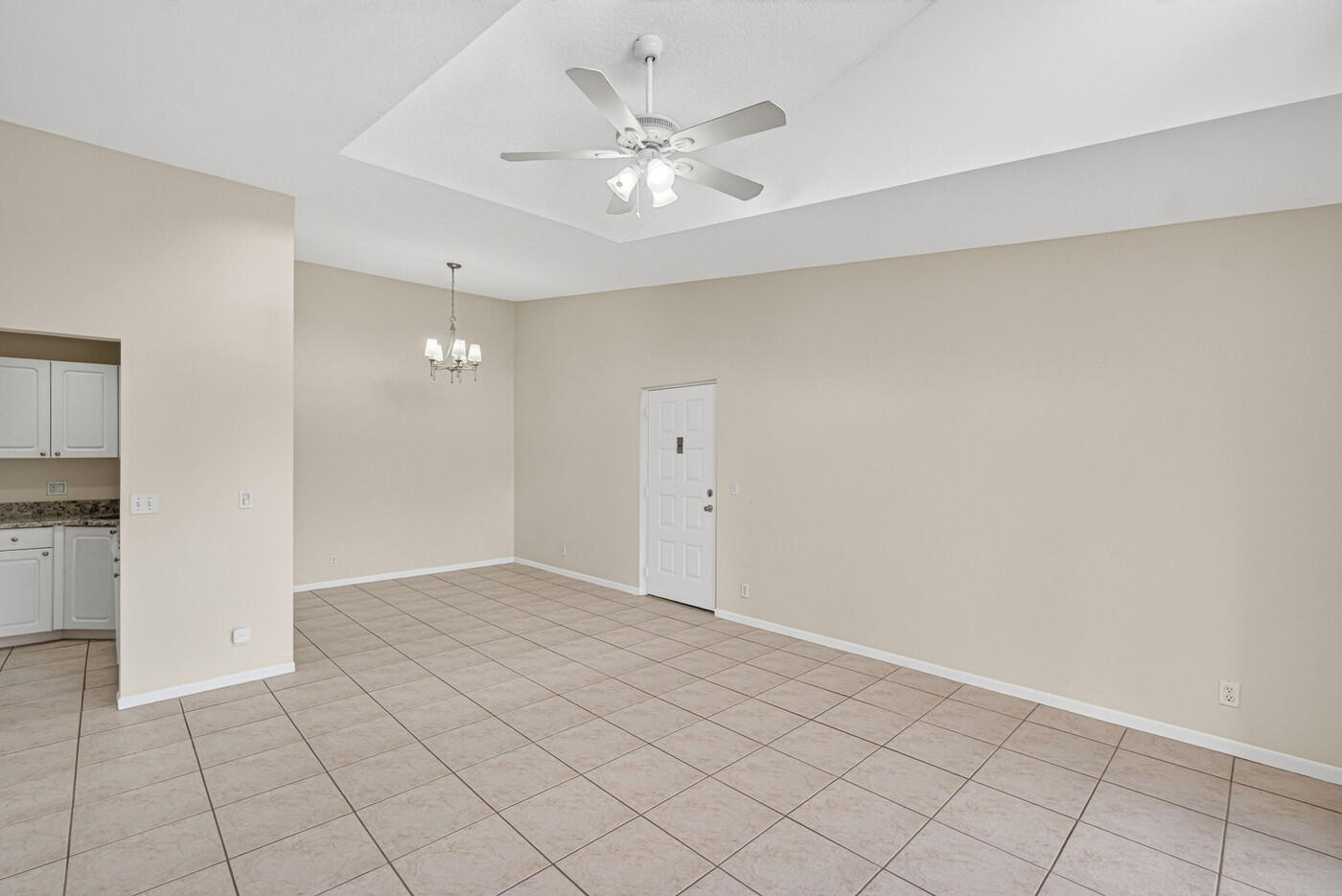 627 Sea Pine Way A3 Property Photo 8