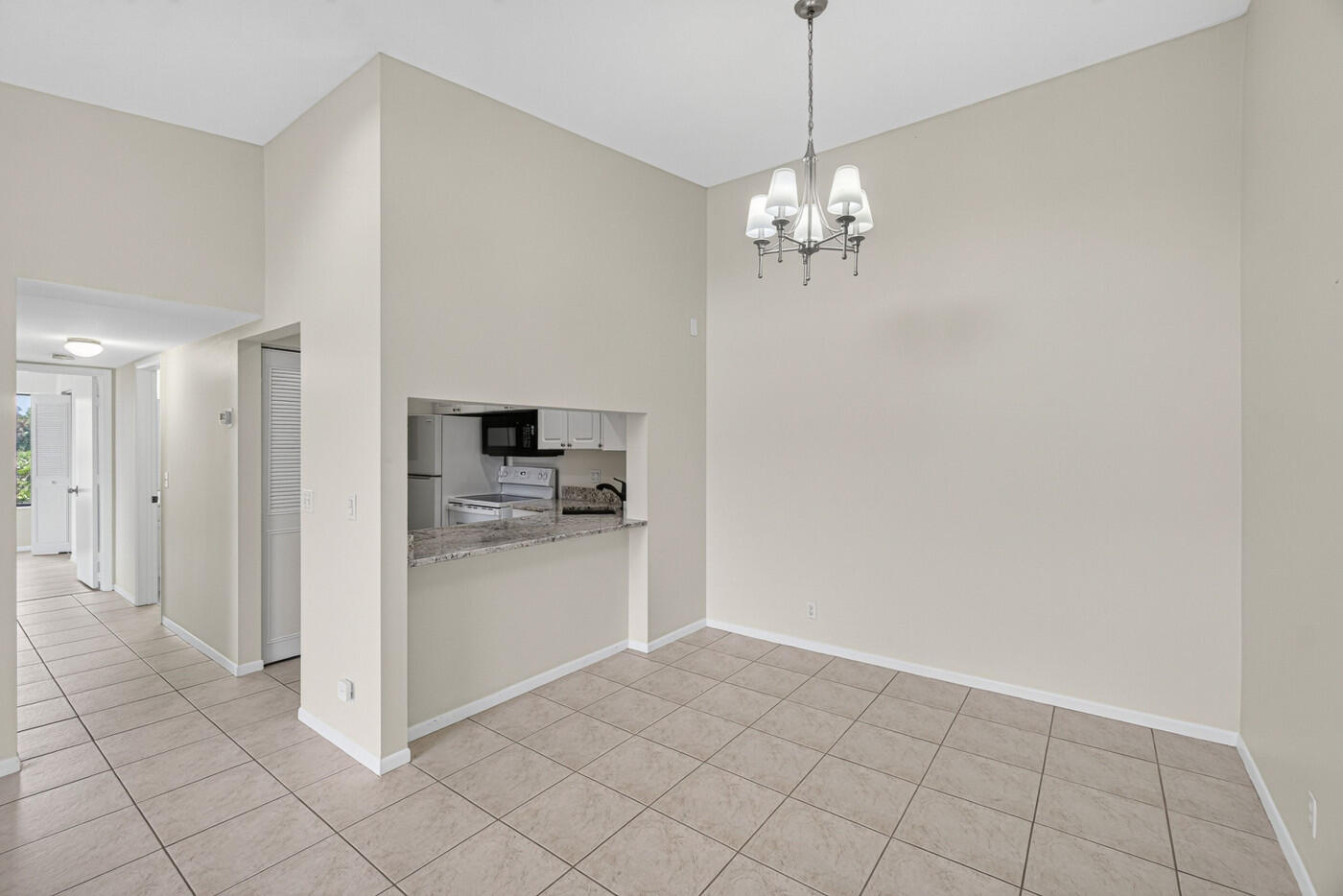627 Sea Pine Way A3 Property Photo 10