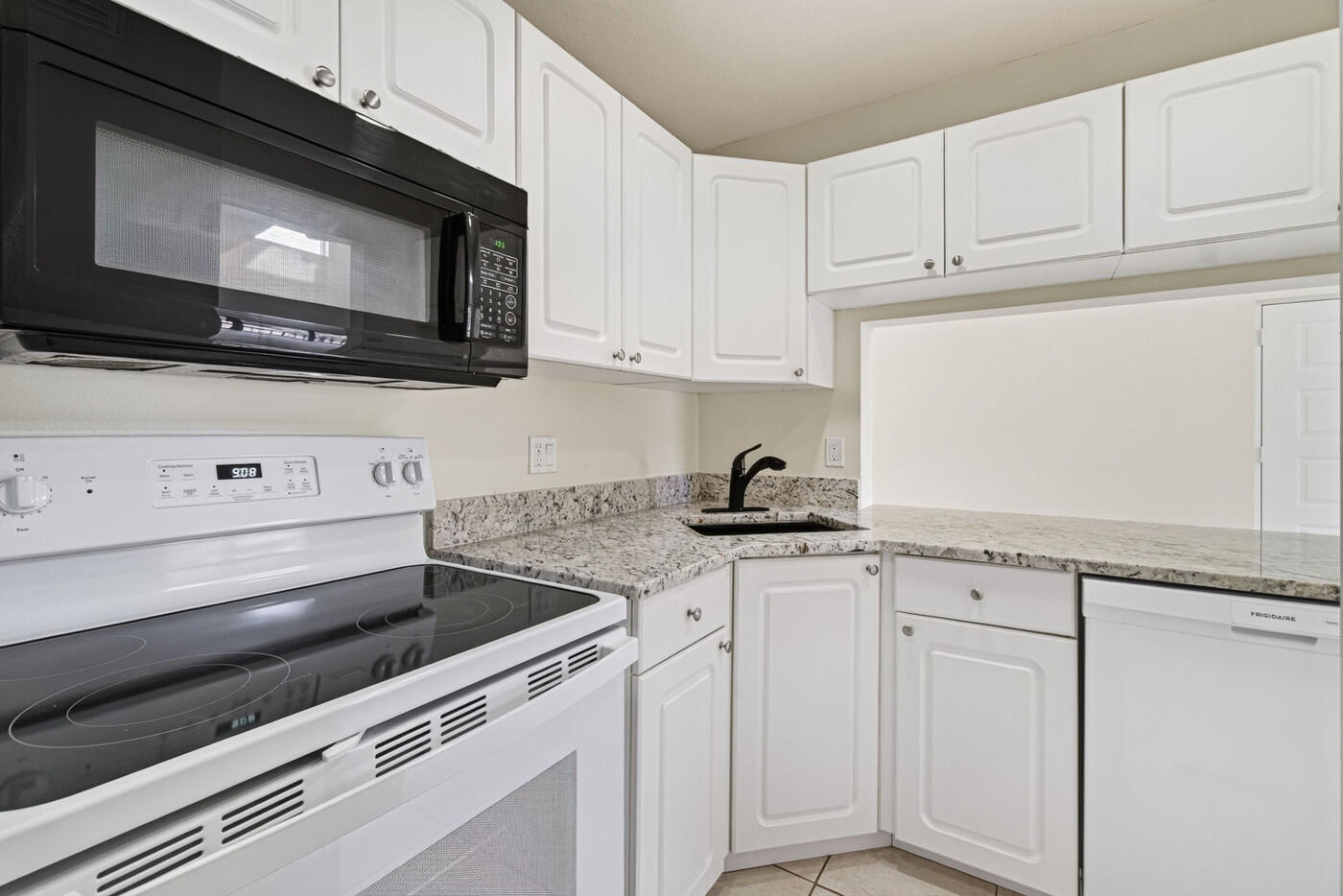 627 Sea Pine Way A3 Property Photo 14