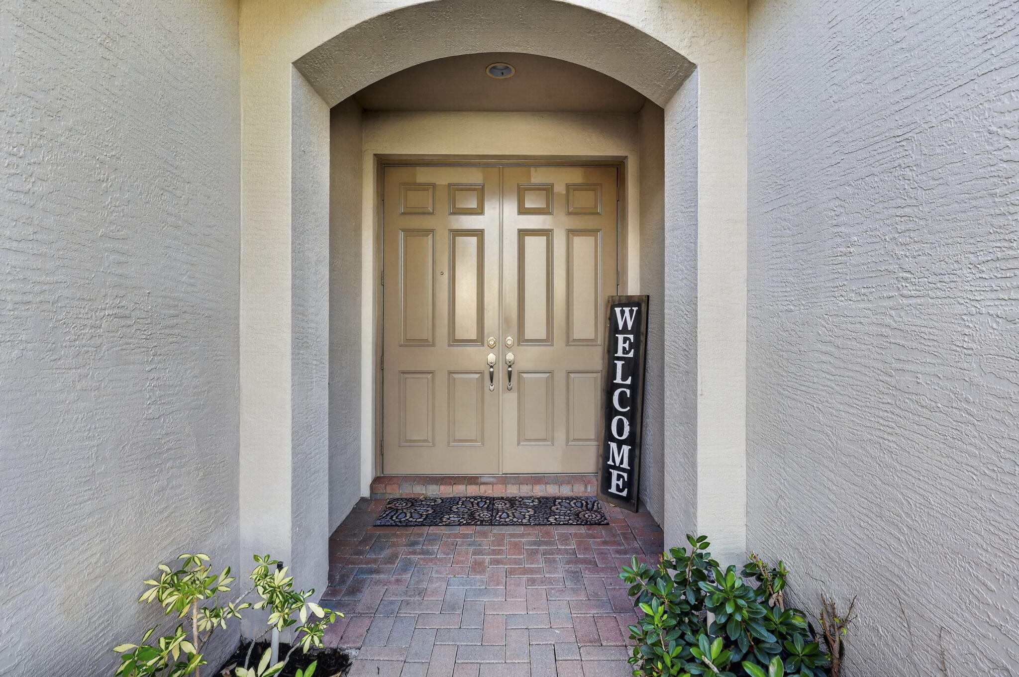 2916 Payson Way Property Photo 6