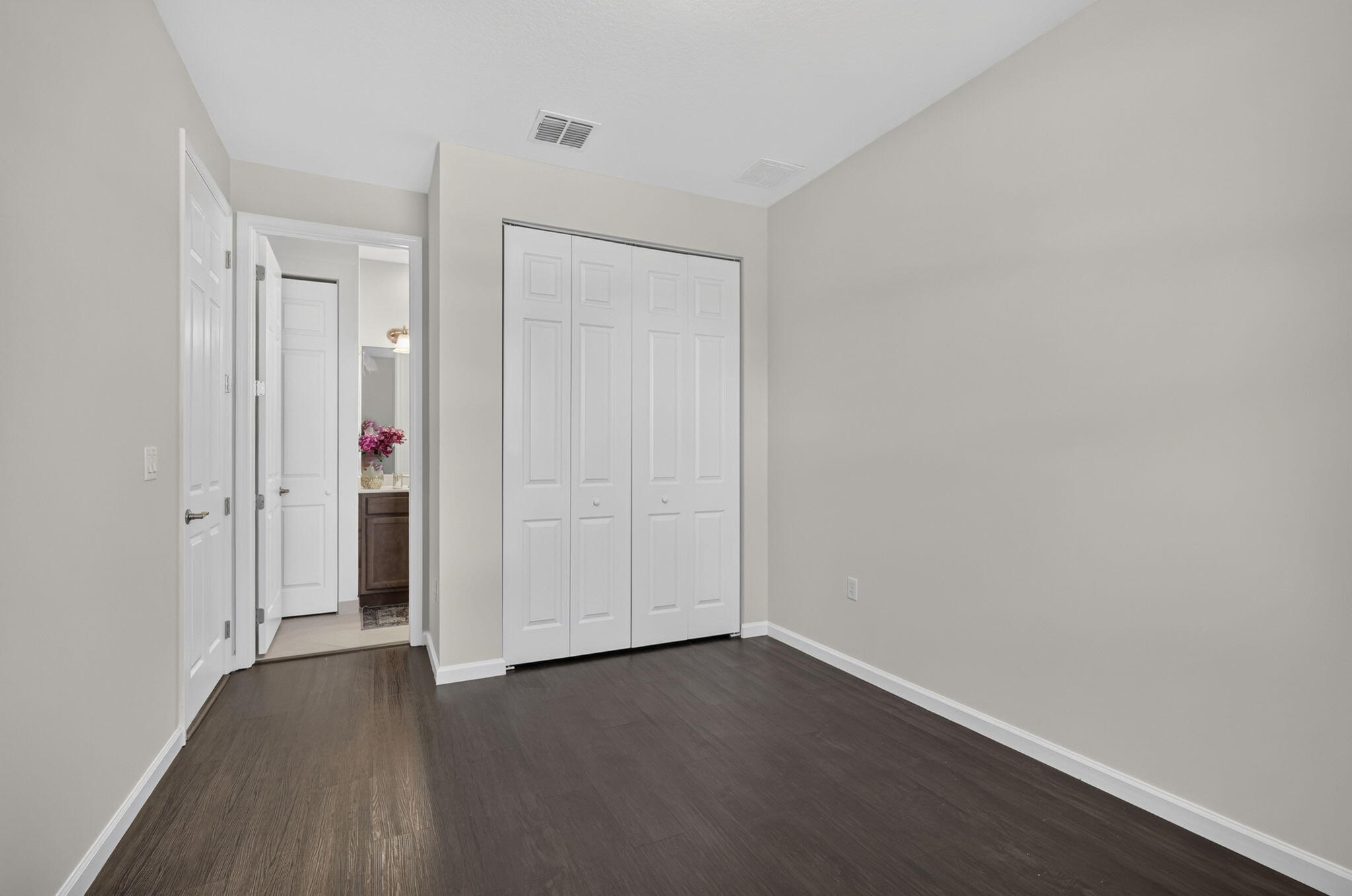 2916 Payson Way Property Photo 11