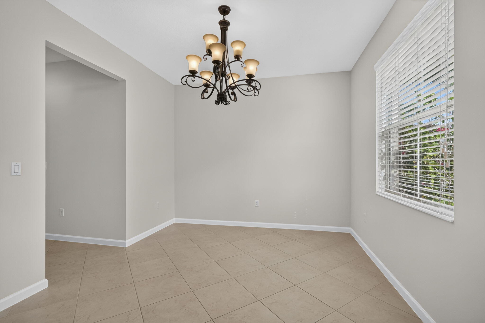 2916 Payson Way Property Photo 32