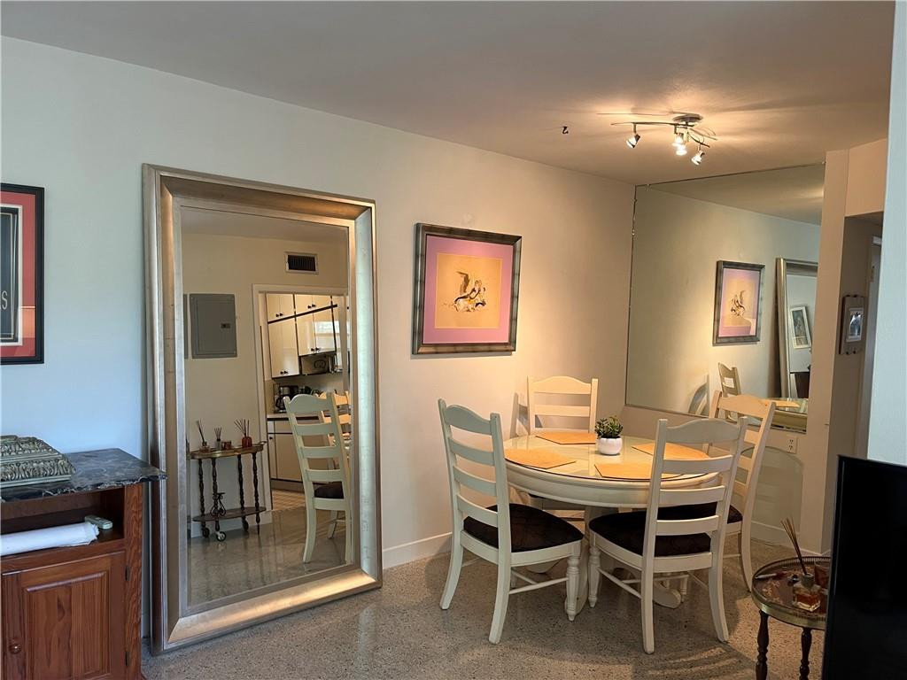 700 Bayshore Drive 21 Property Photo 8