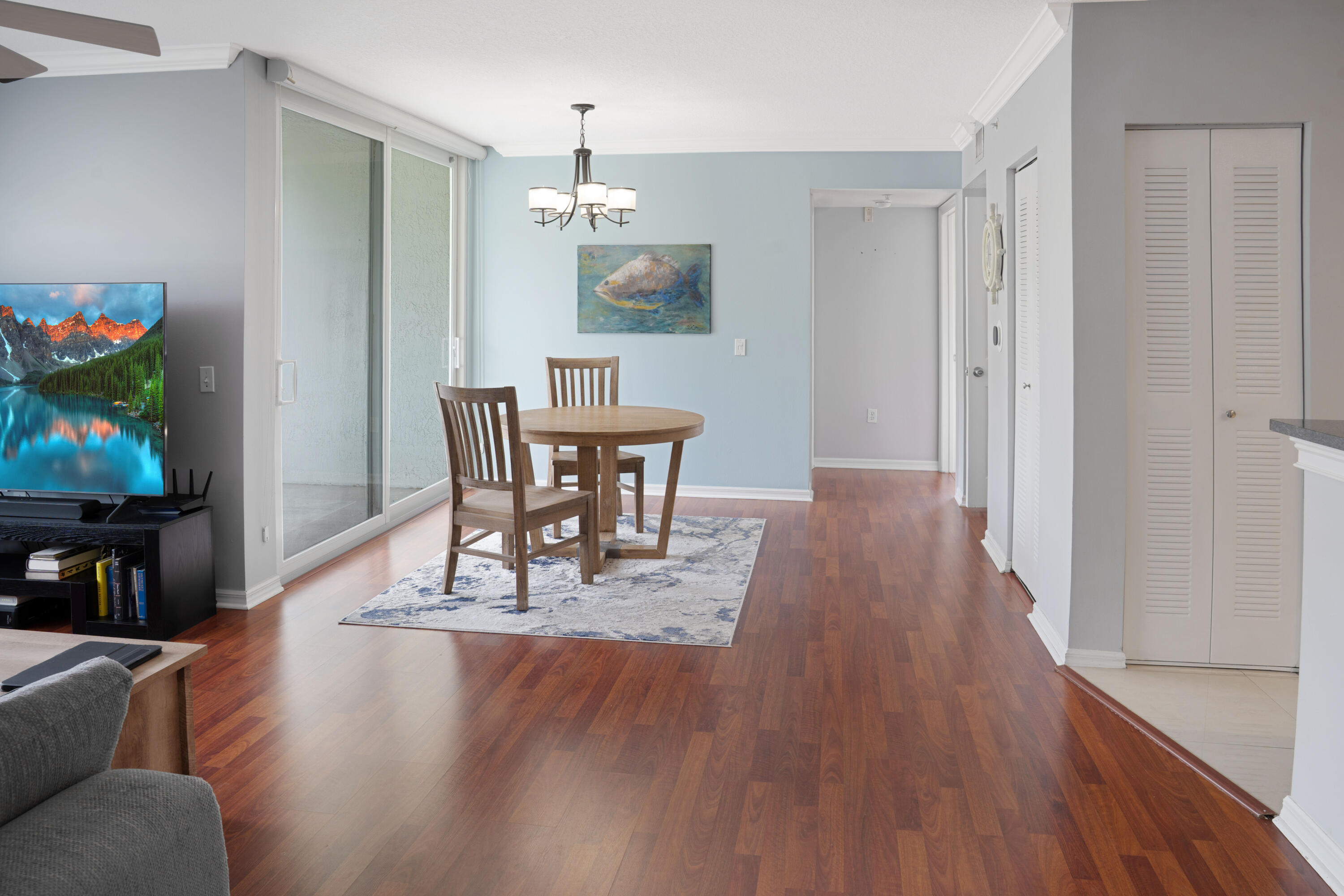 809 Villa Circle Property Photo 16