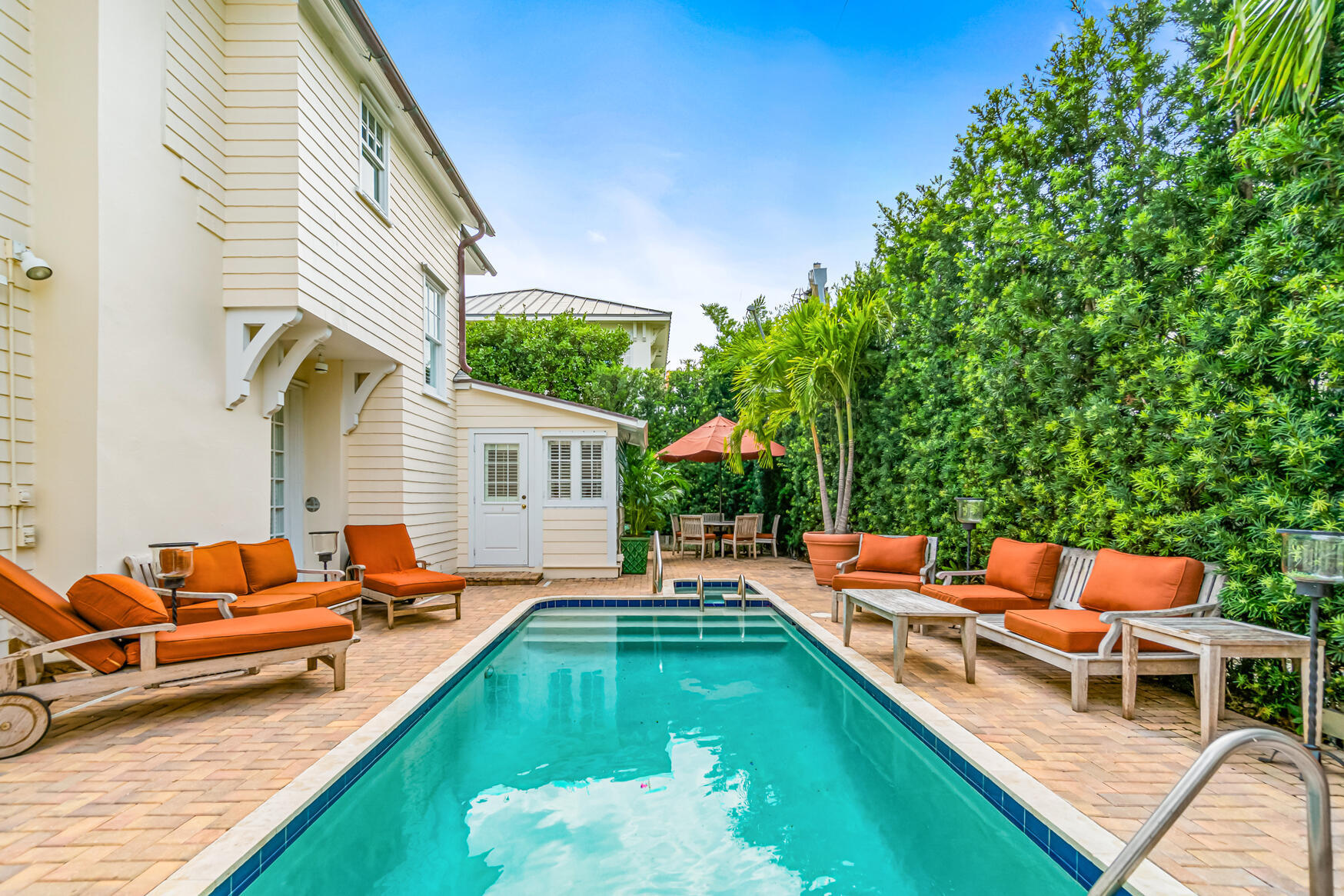 263 Park Avenue Property Photo 1