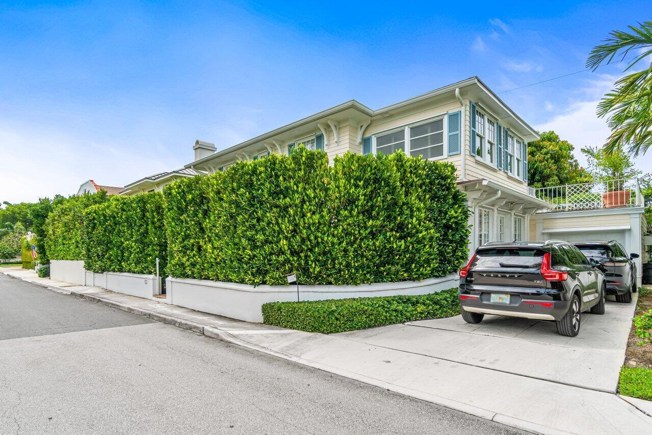 263 Park Avenue Property Photo 2