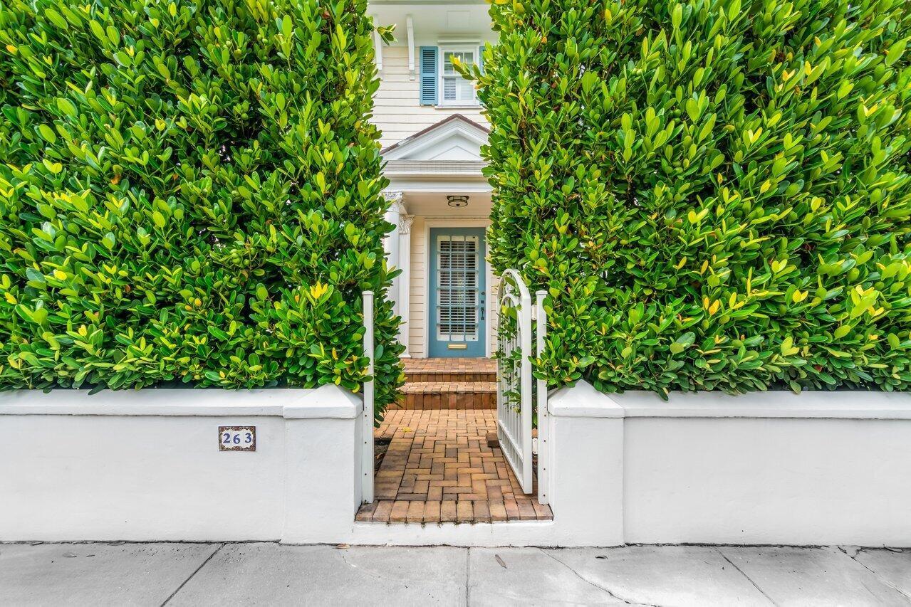 263 Park Avenue Property Photo 3