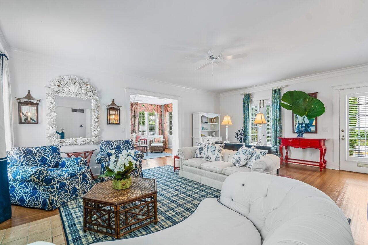 263 Park Avenue Property Photo 6
