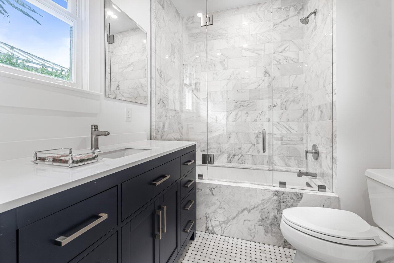 263 Park Avenue Property Photo 13