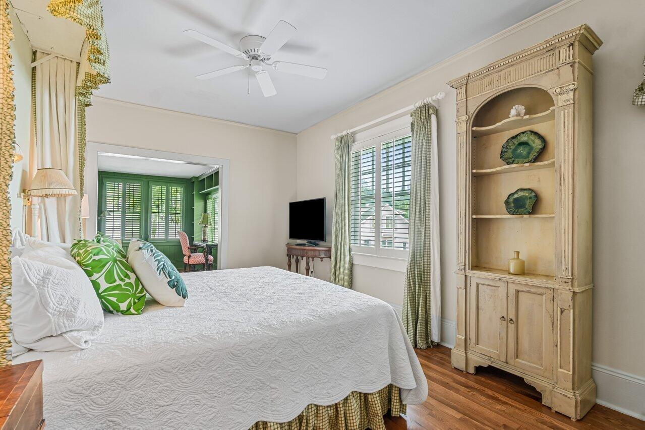 263 Park Avenue Property Photo 17