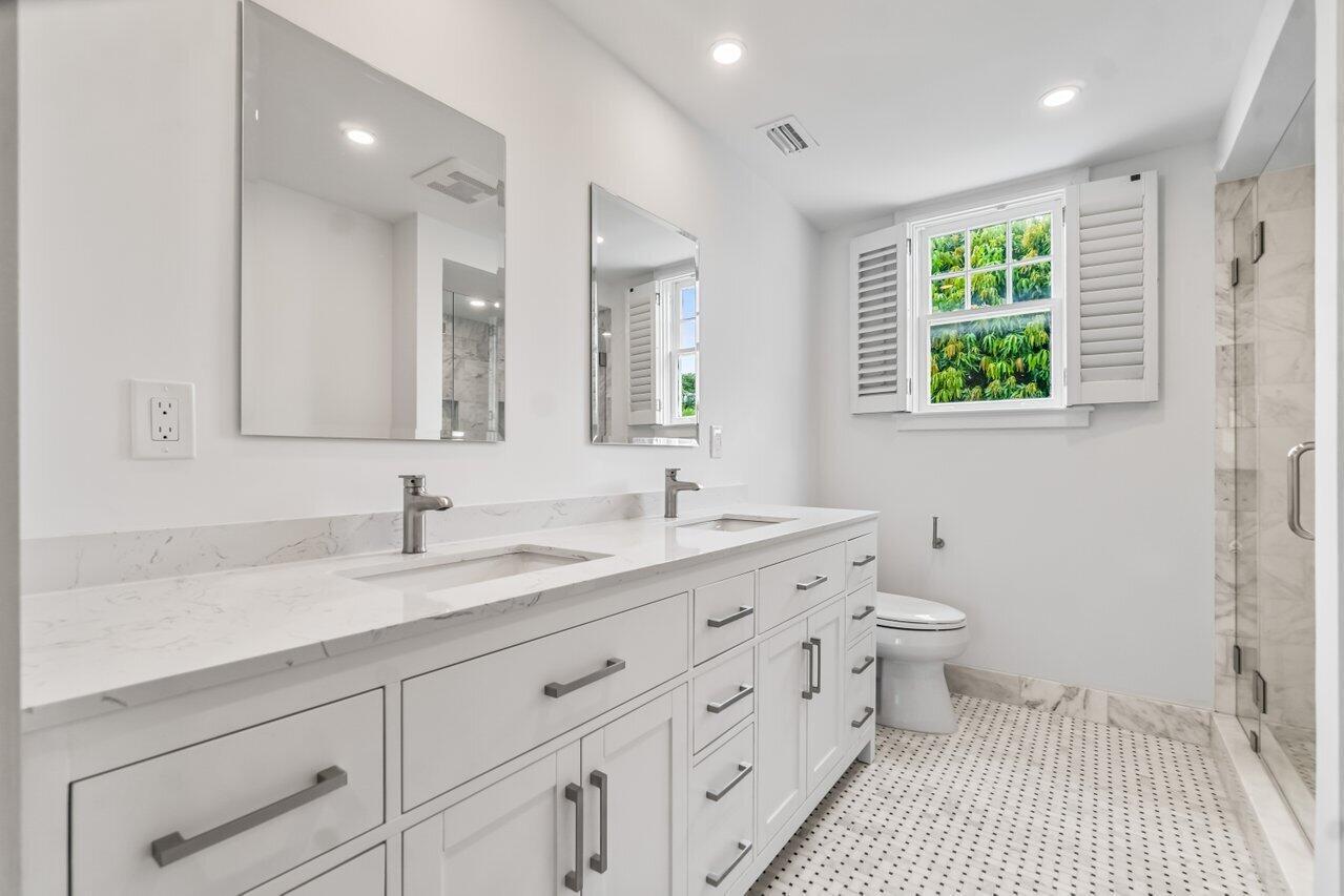 263 Park Avenue Property Photo 20