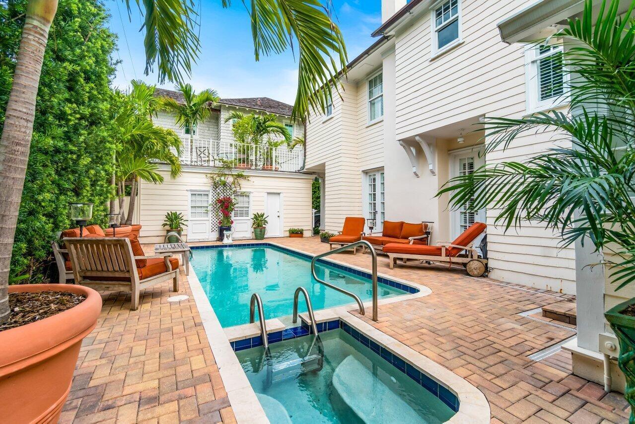 263 Park Avenue Property Photo 21