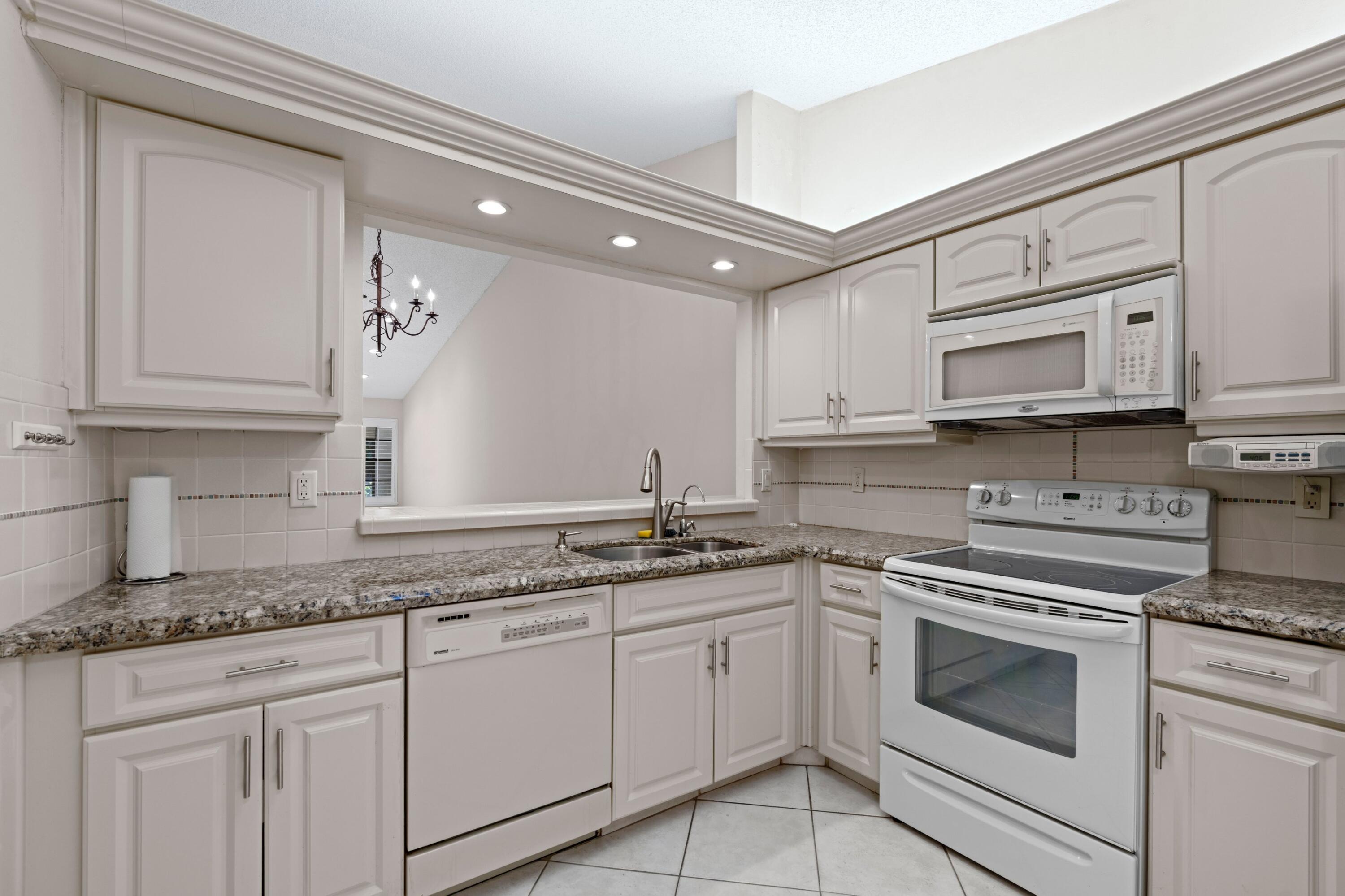 10044 Andrea Lane A Property Photo 4