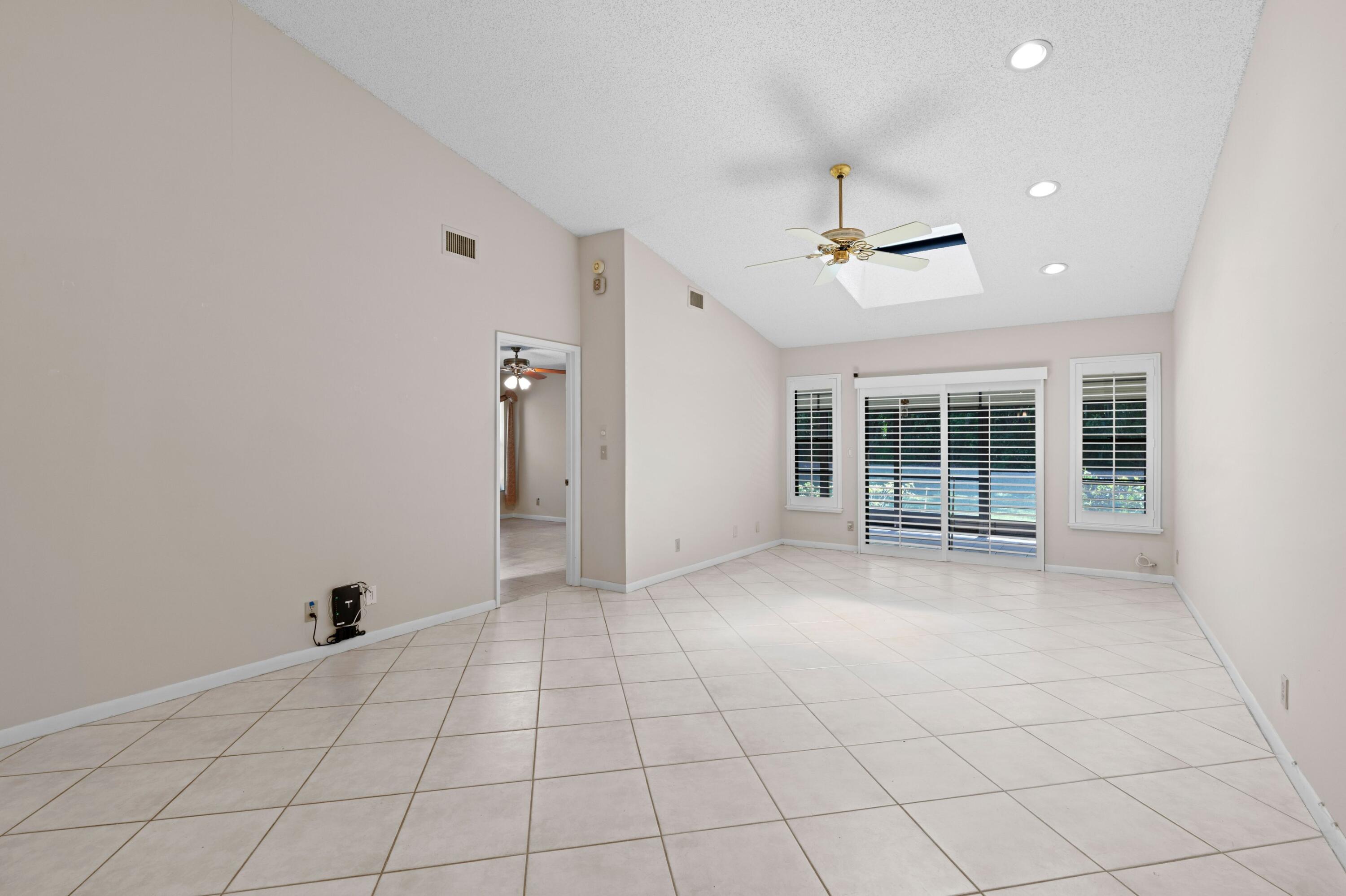 10044 Andrea Lane A Property Photo 6