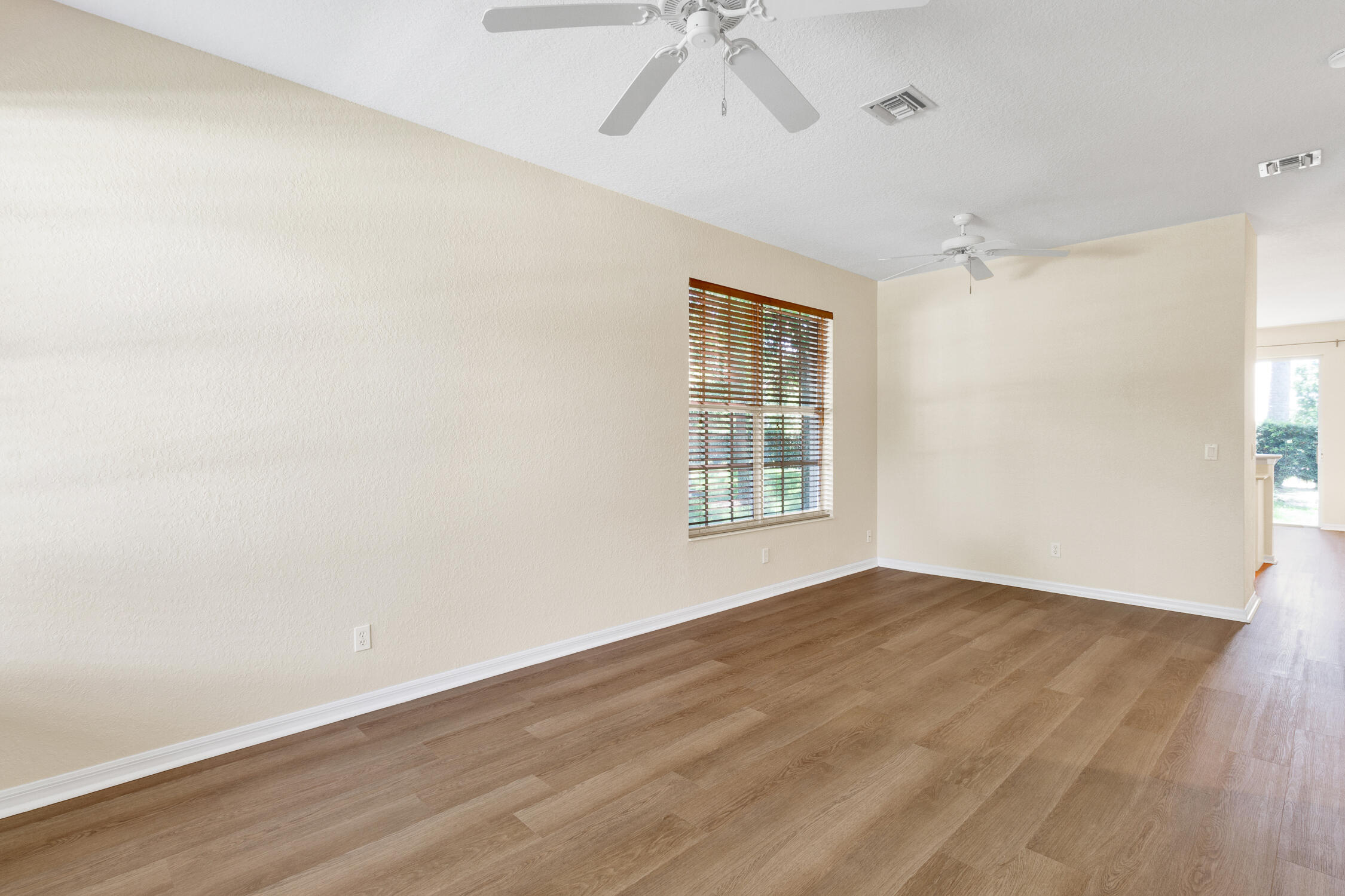 9975 E Villa Circle Property Photo 18
