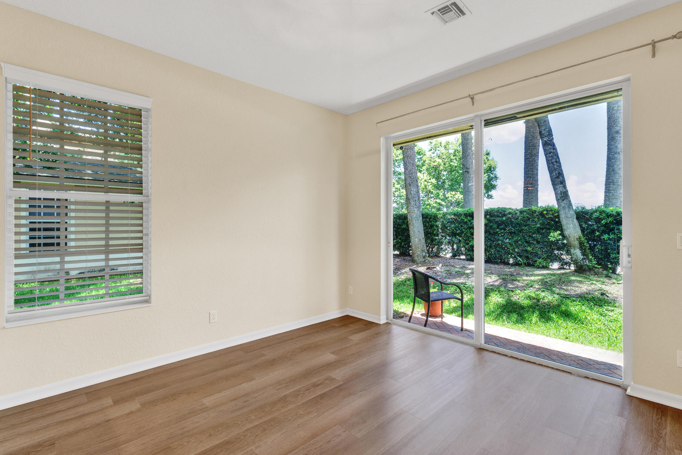 9975 E Villa Circle Property Photo 23