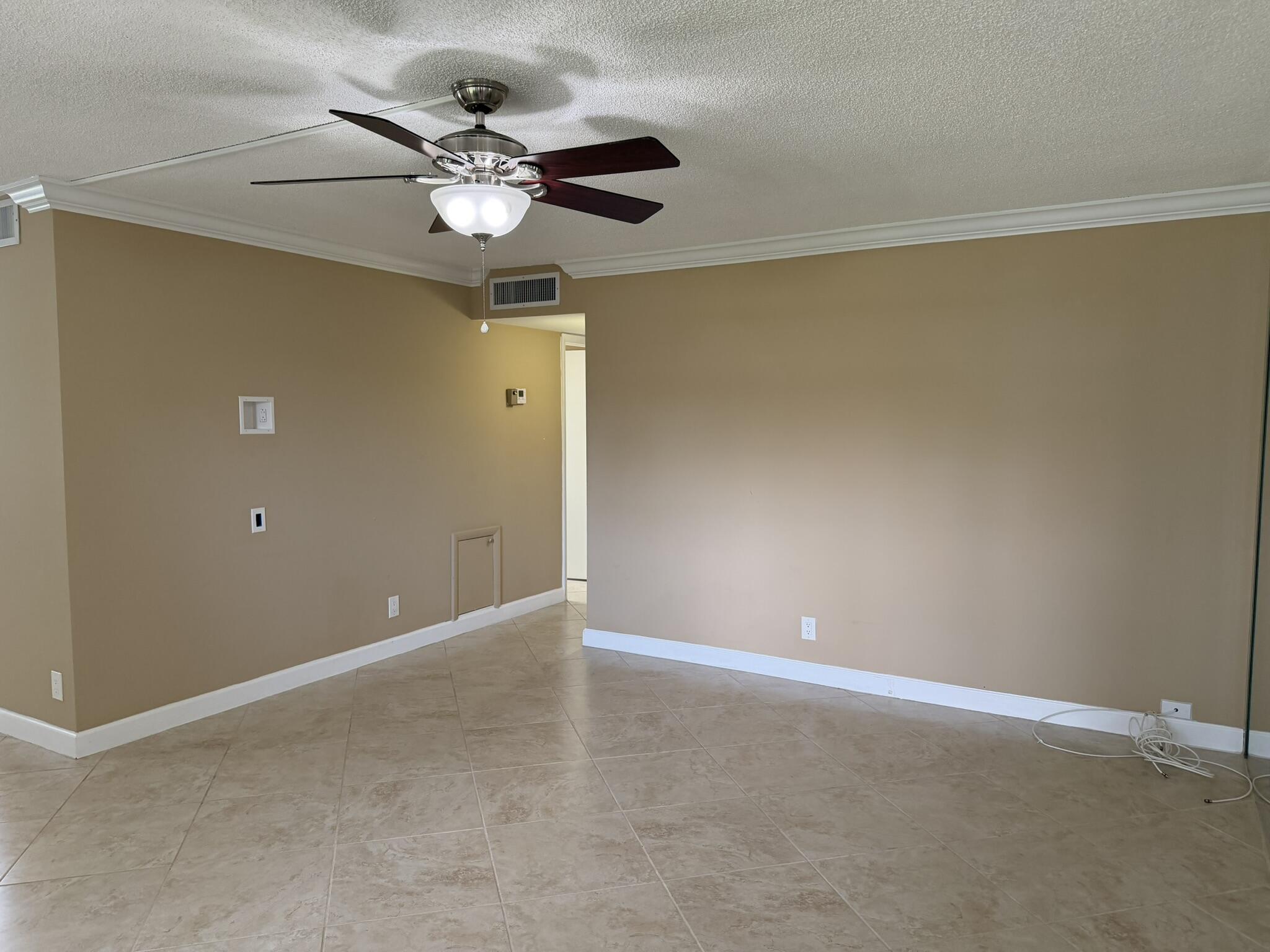119 Burgundy C Property Photo 6