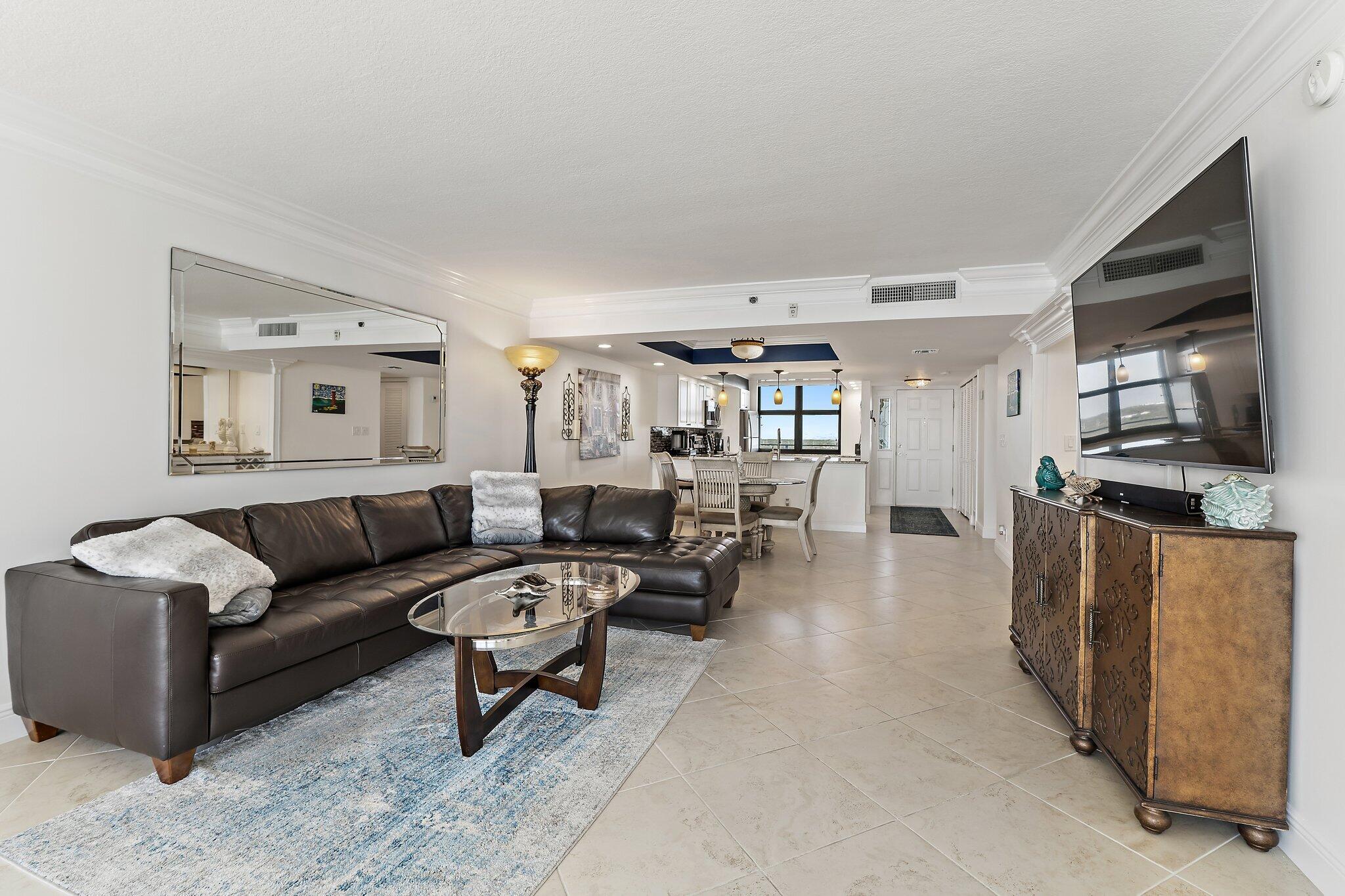 840 Ocean Drive 905 Property Photo 18