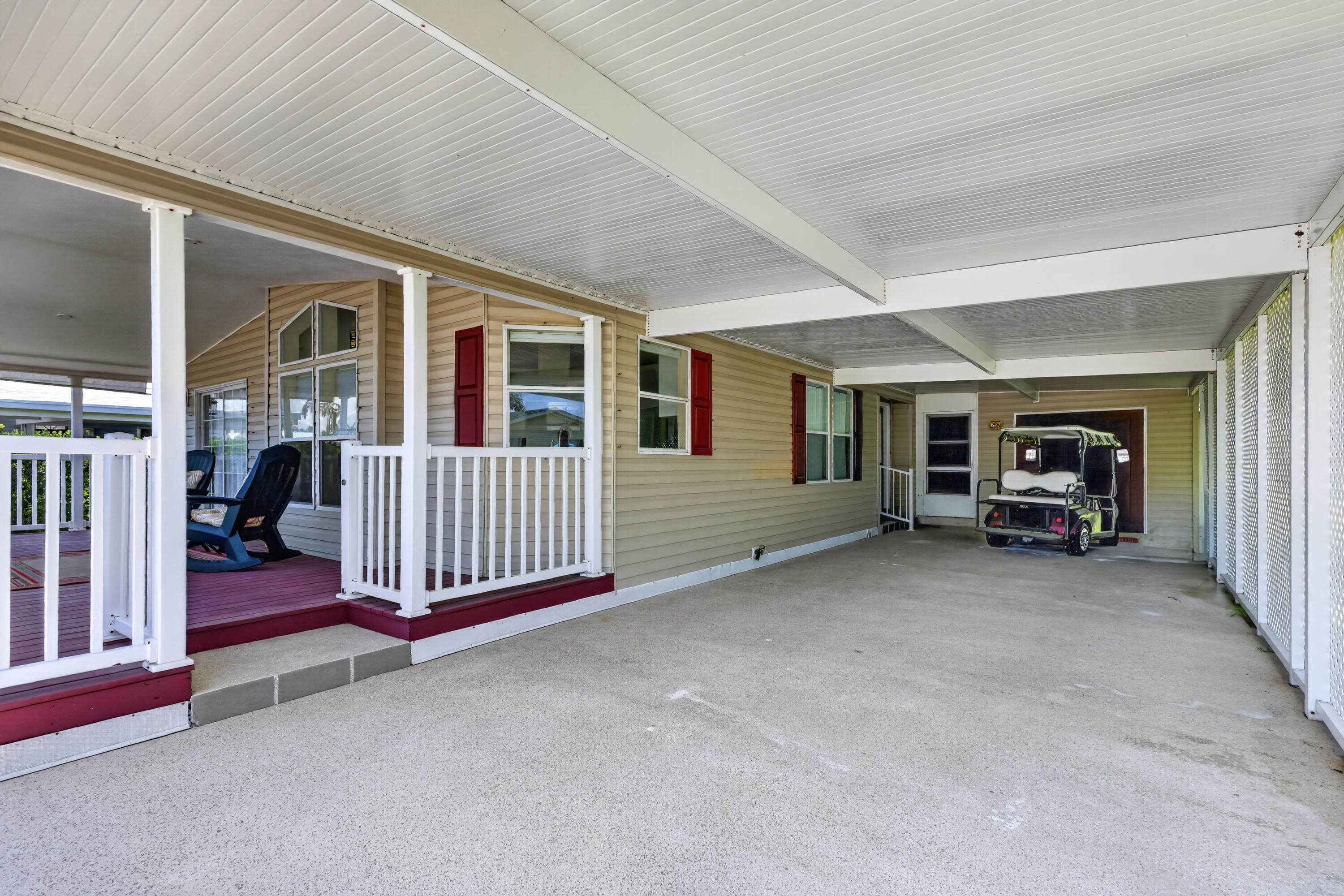 8004 Long Drive Property Photo 7