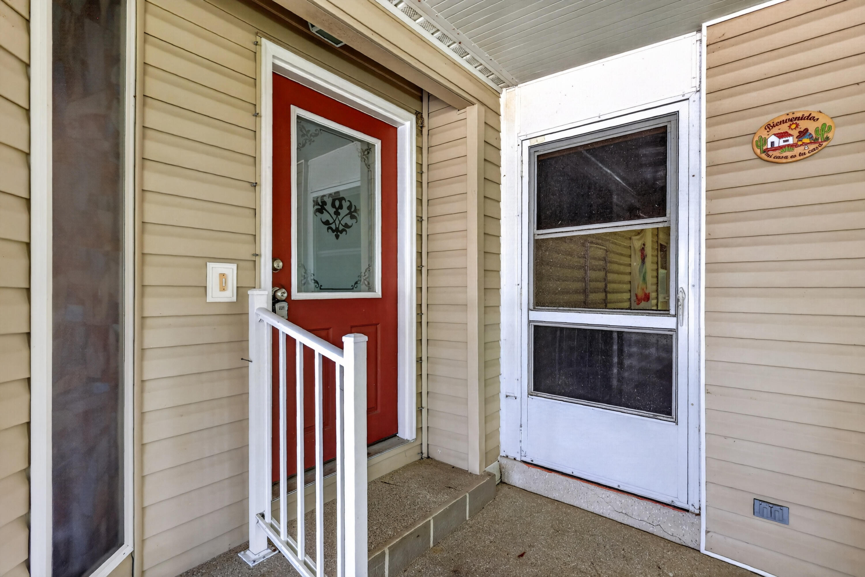 8004 Long Drive Property Photo 9