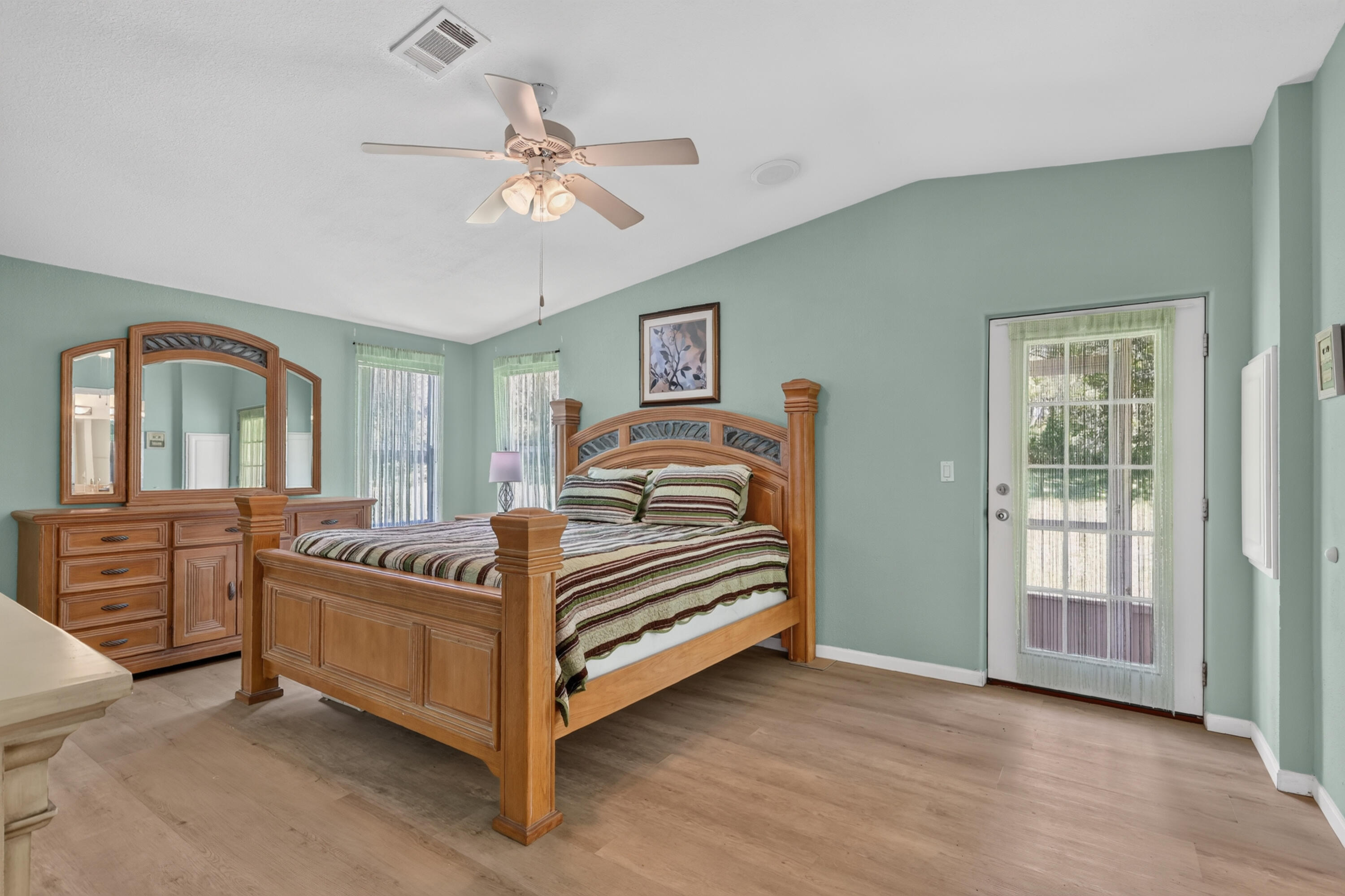 8004 Long Drive Property Photo 25