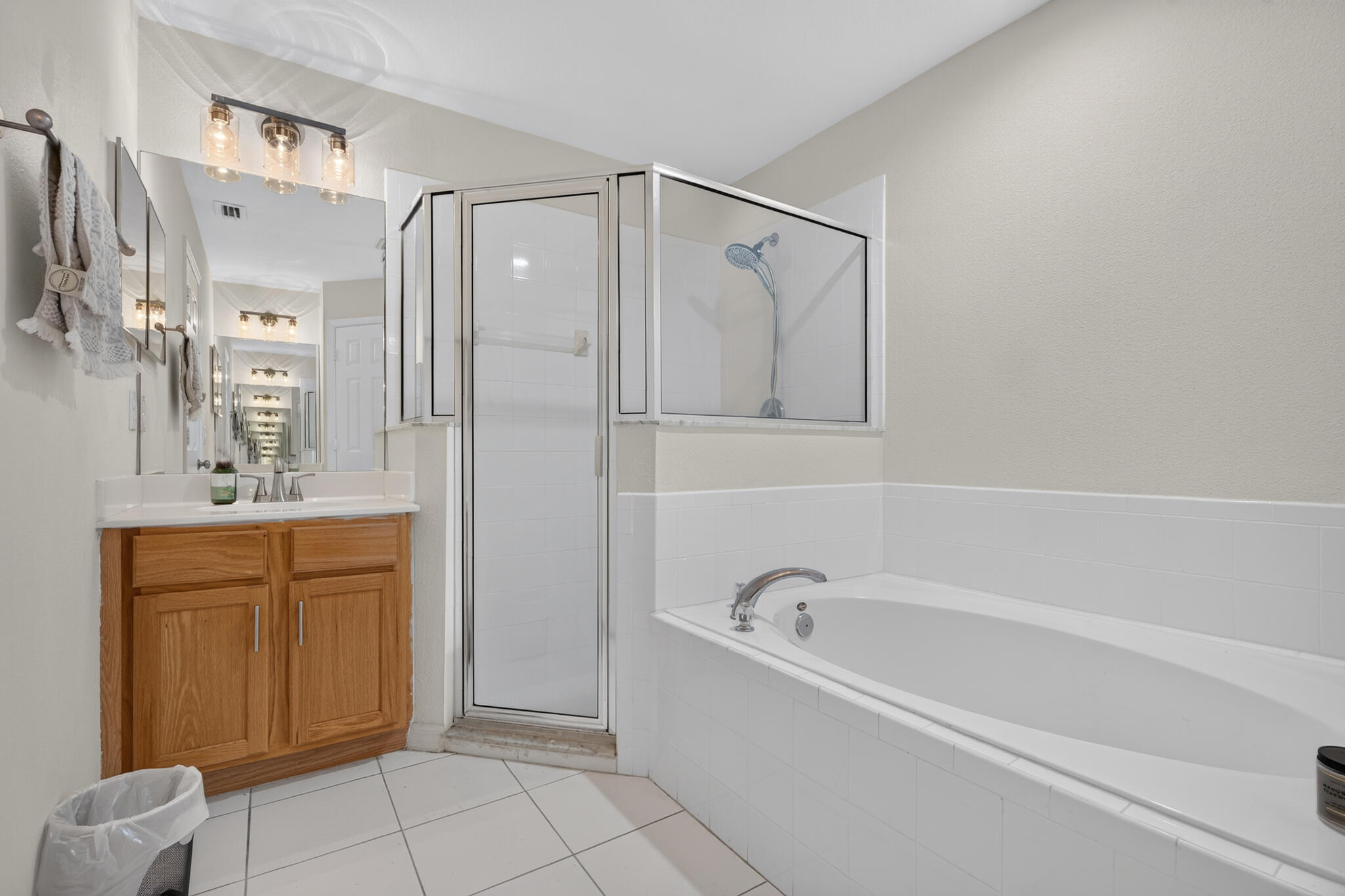 516 Se Crosspoint Drive Property Photo 16