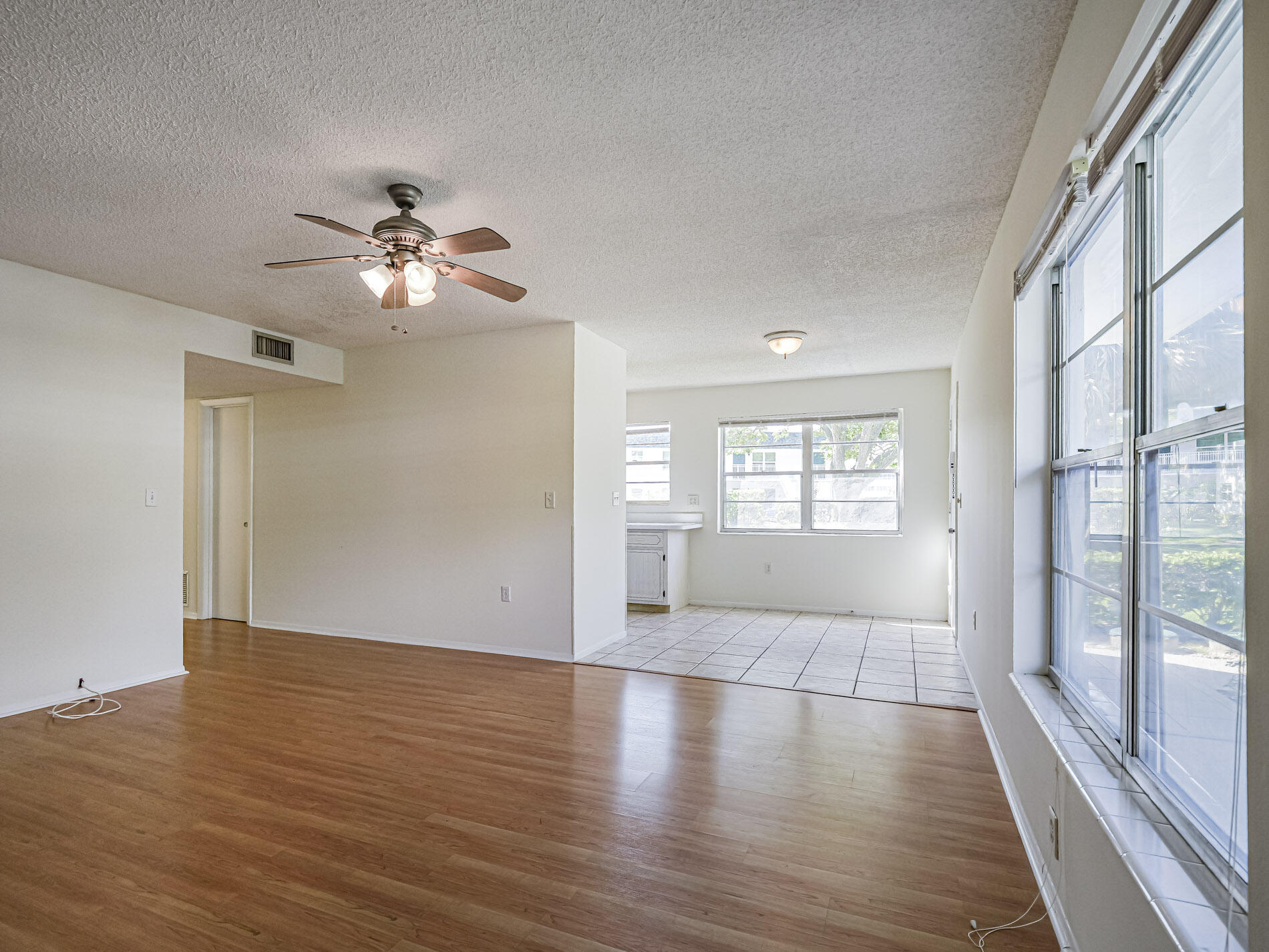 2800 Indian River Boulevard Property Photo 9