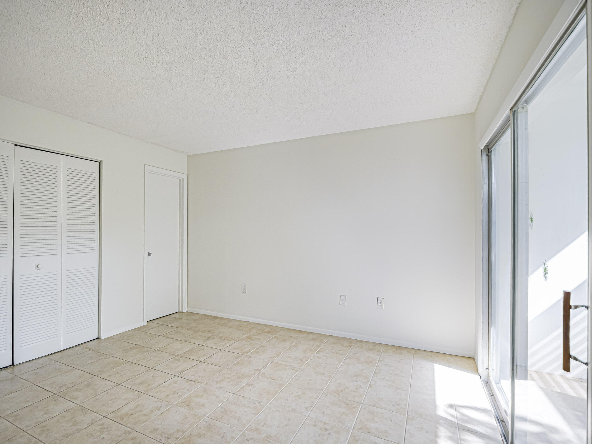 2800 Indian River Boulevard Property Photo 15