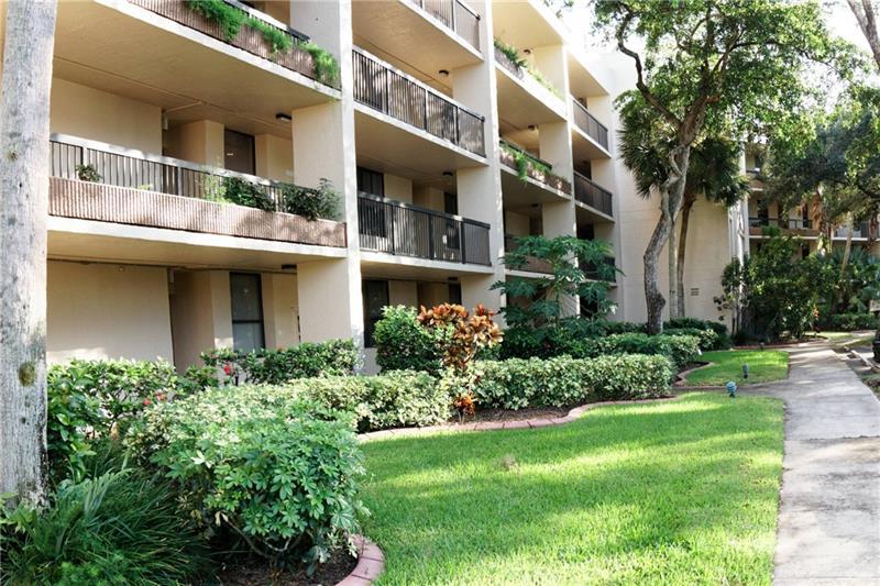 7500 Nw 1st Court 102-3 Property Photo 22