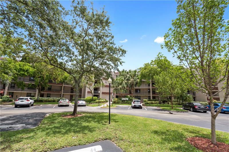 7500 Nw 1st Court 102-3 Property Photo 27