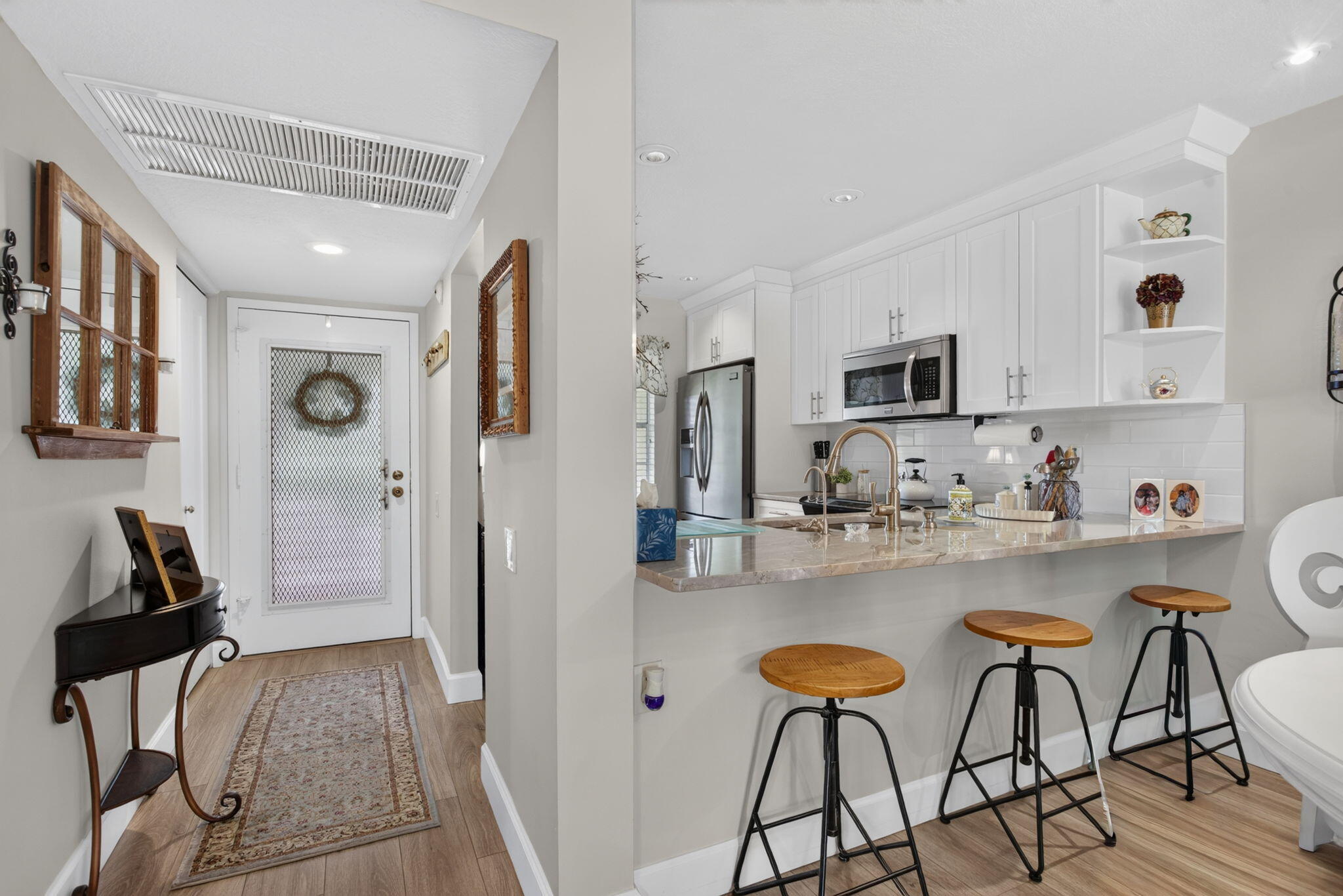 1211 Bahama Bend F2 Property Photo 4