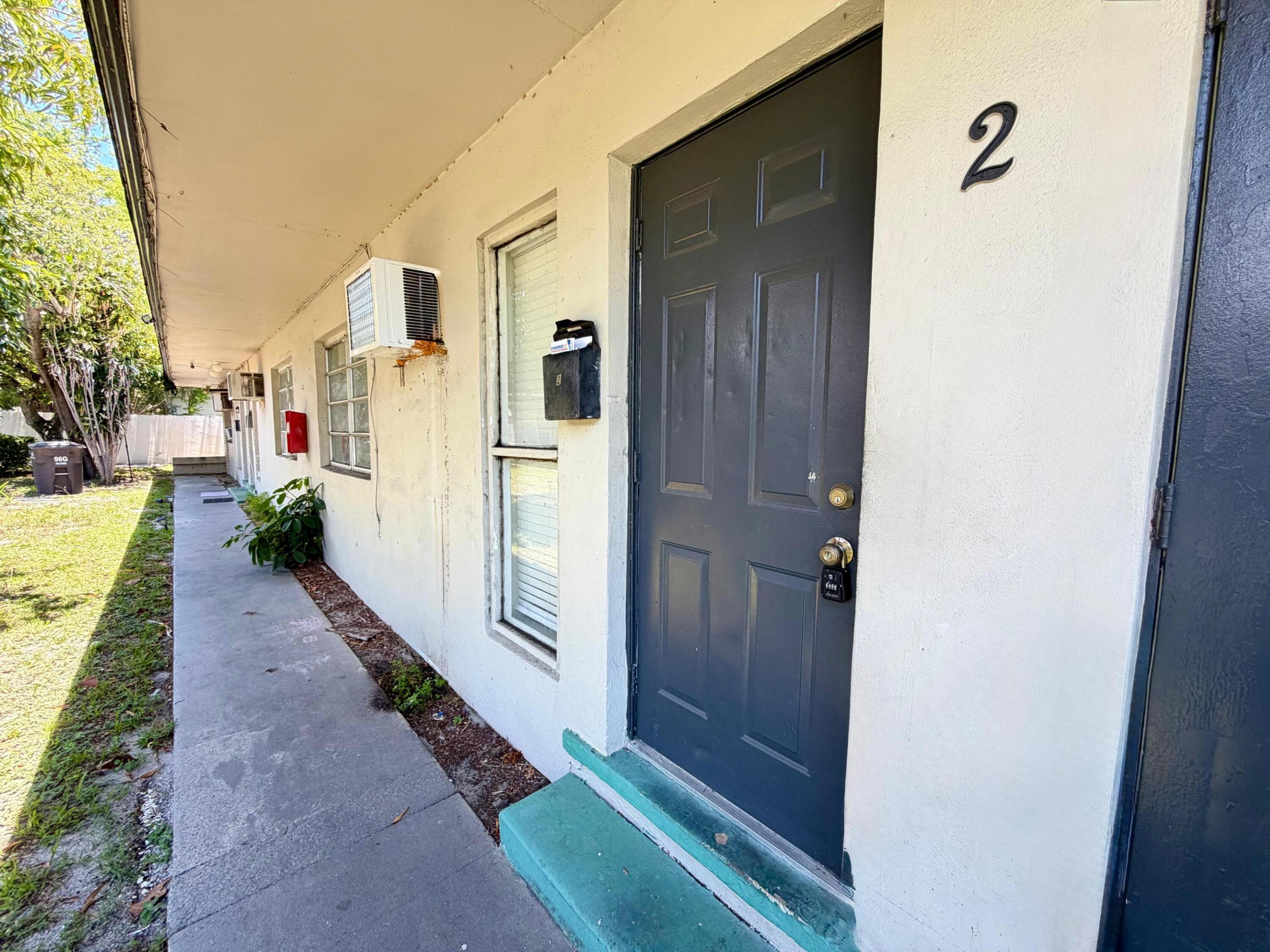 809 2nd Street 2 Property Photo 1