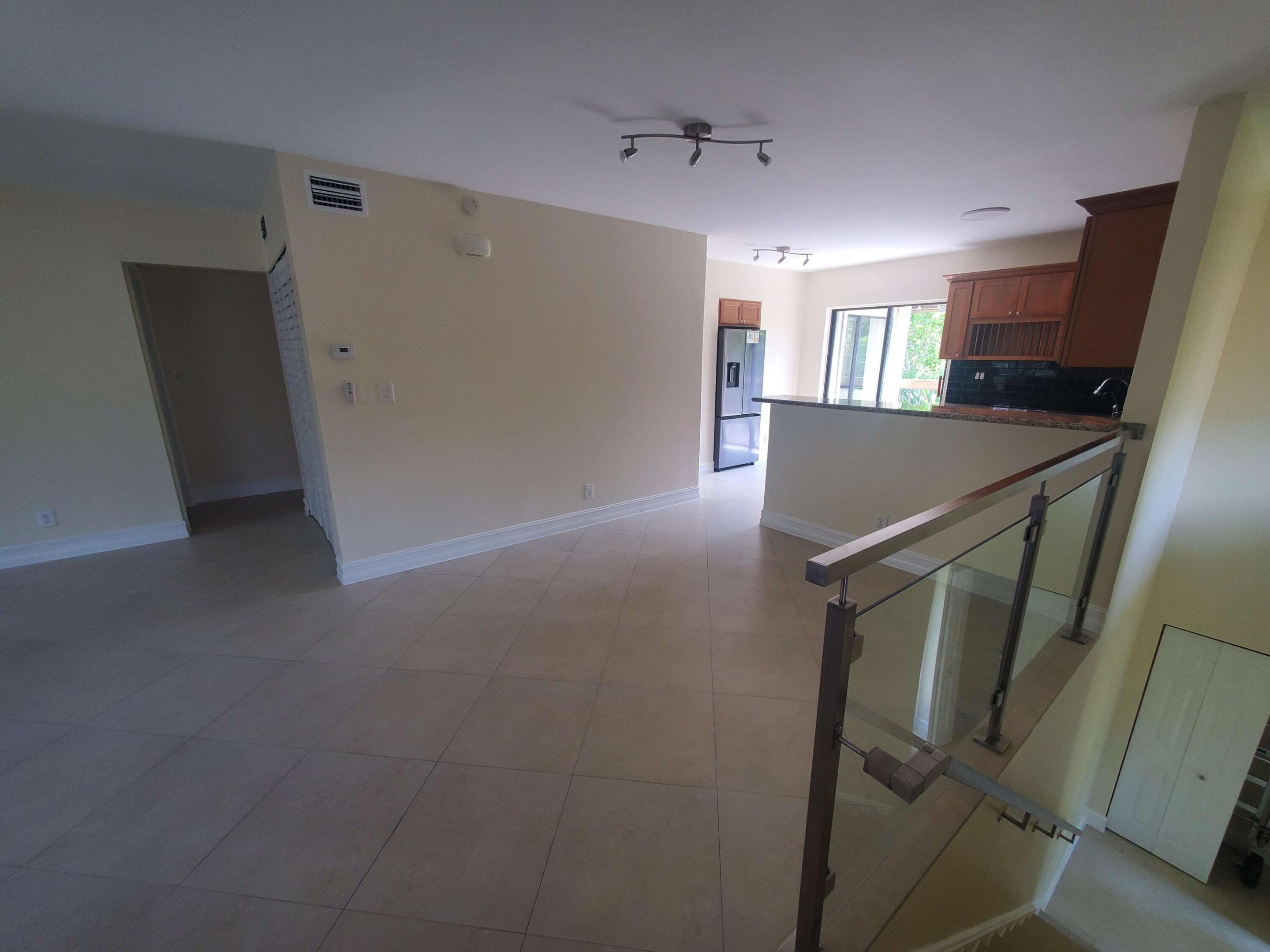 12 Wimbledon Lakes Drive 250 Property Photo 1