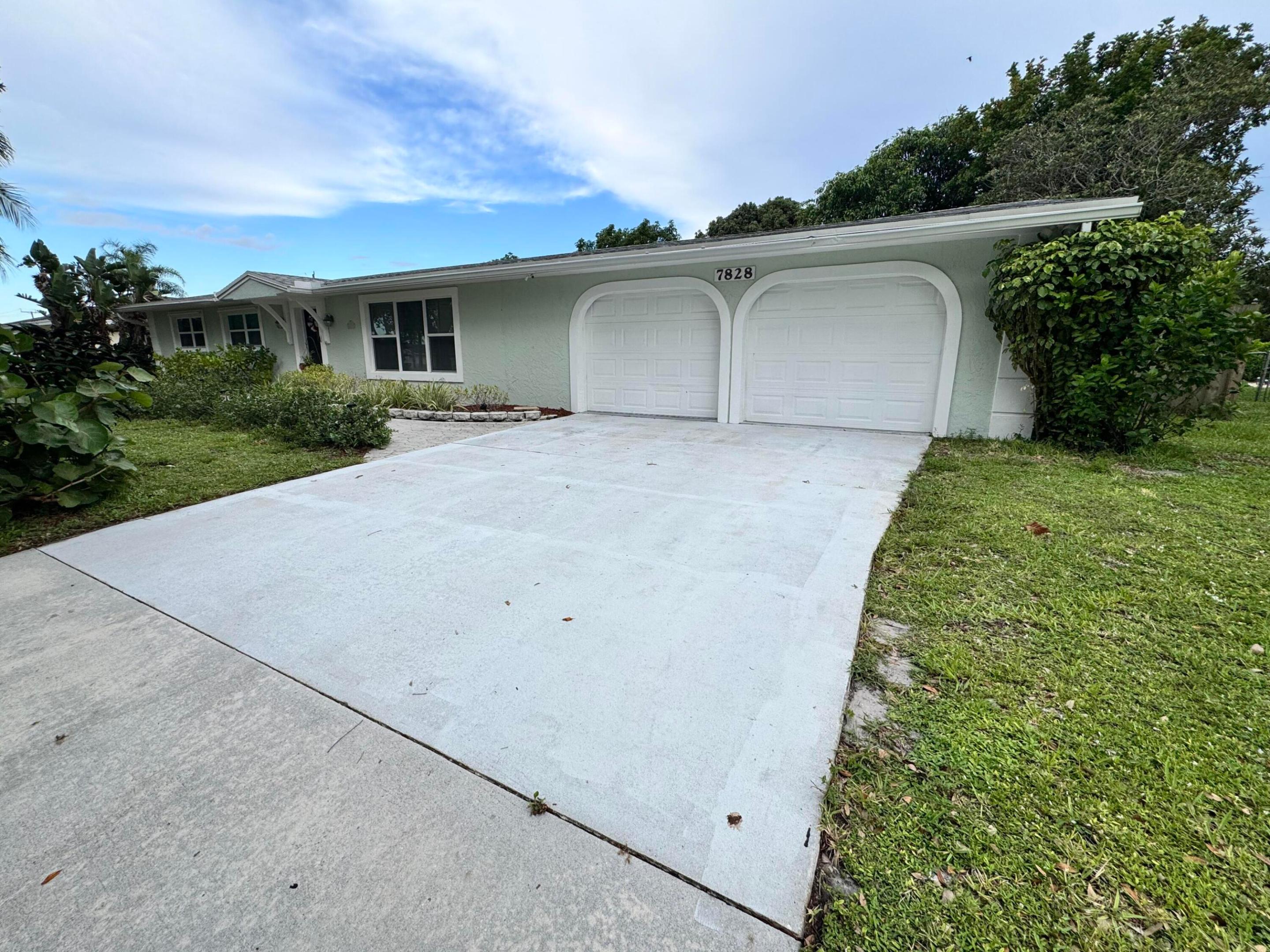 7828 Saint Andrews Road Property Photo 3